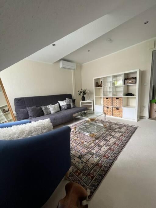 Zentrale Wohnung im Grünen!