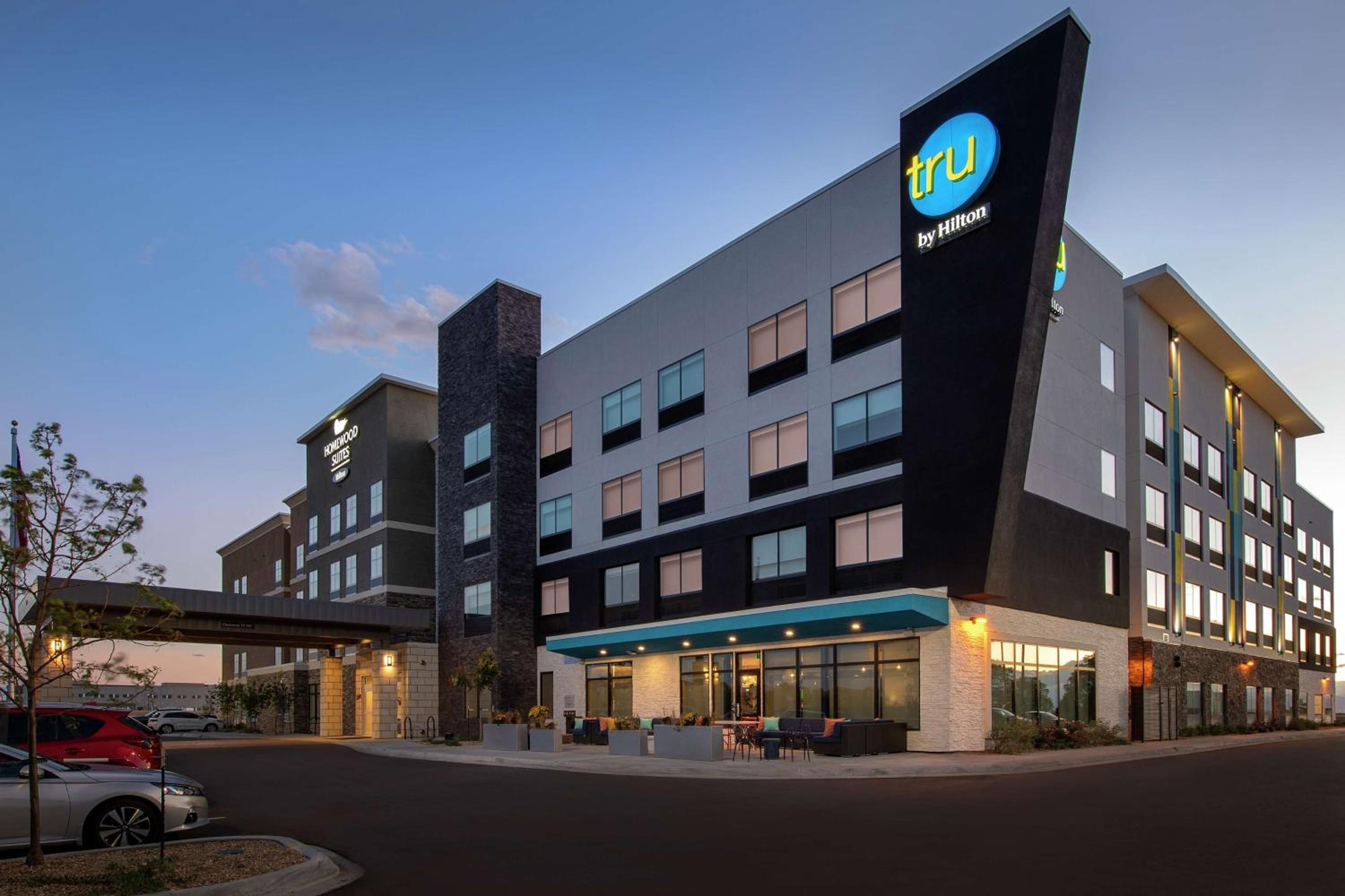 Denver Vacations - Tru By Hilton Denver Airport Tower Road - Property Image 1