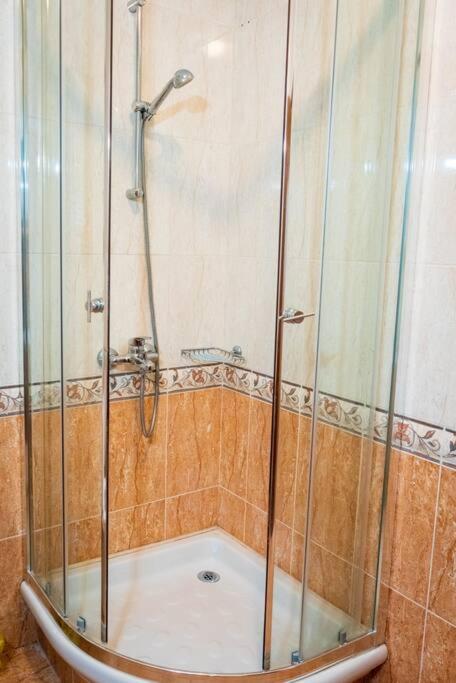 3 bedroom seaview apartment /Ground floor/