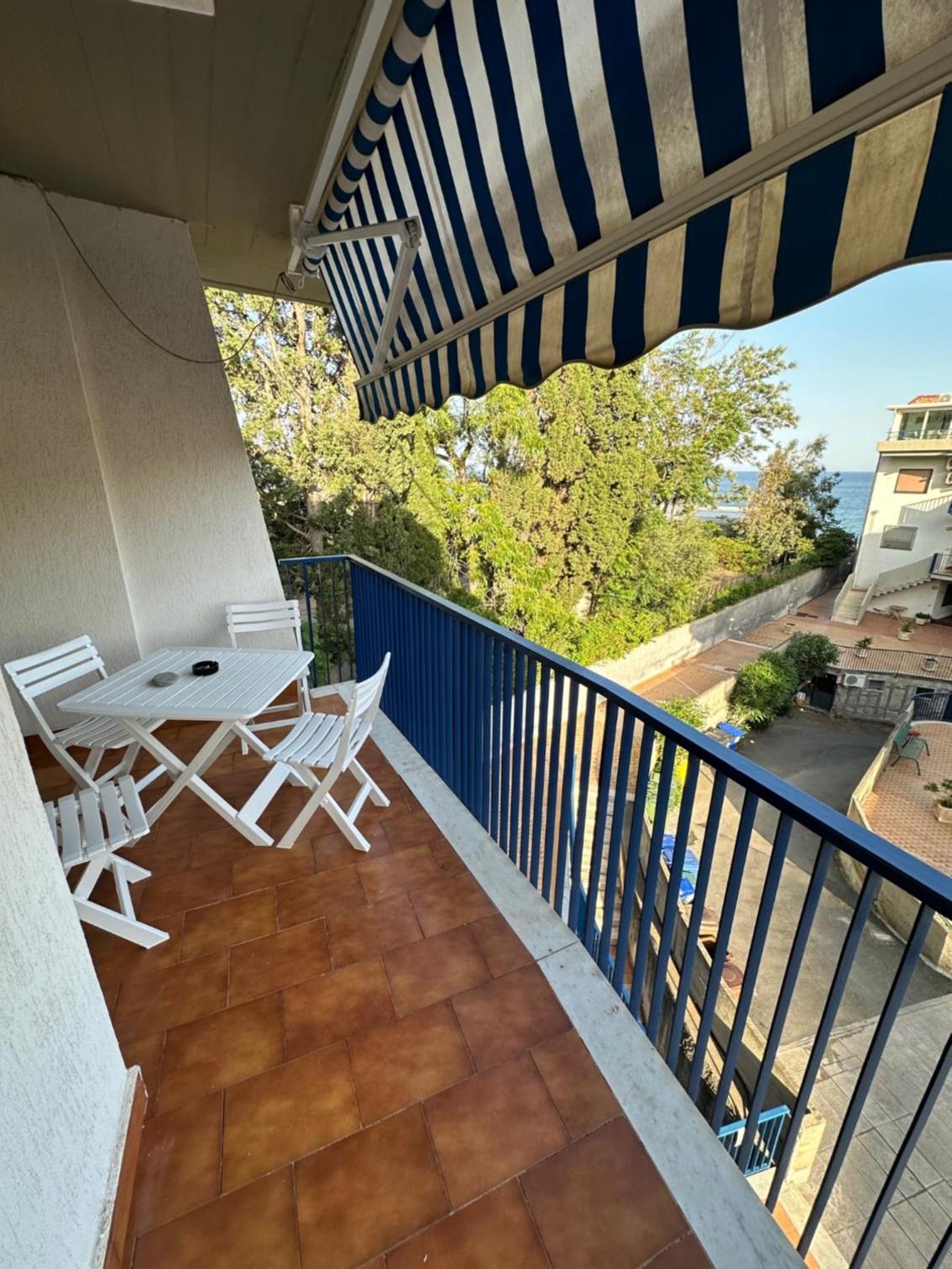Roberto House Beach - Taormina Mare photo 1
