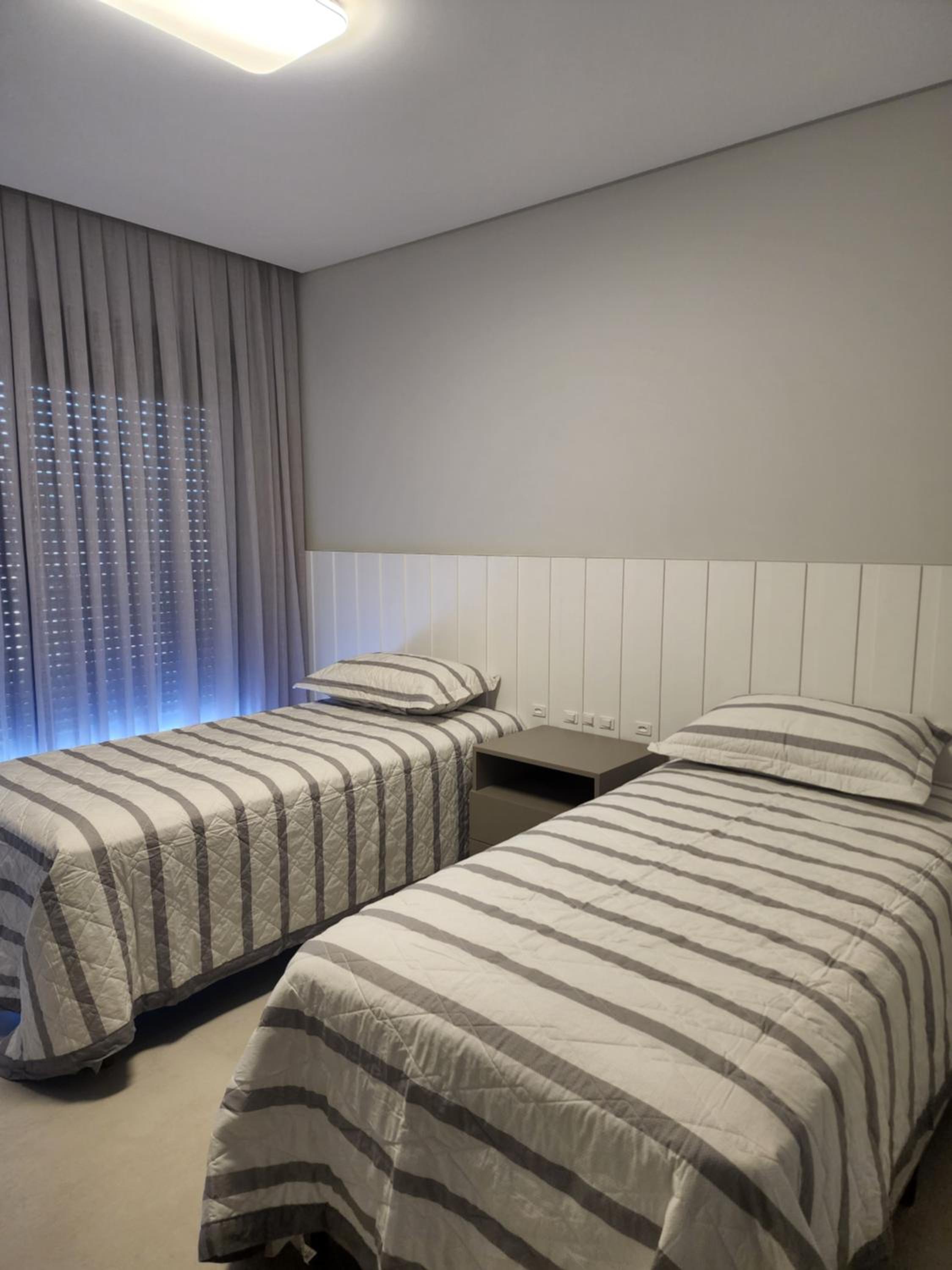 INCRÍVEL DUPLEX COM JACUZZI PRÓXIMO AO MAR, 3 SUÍTES, Apt 408
