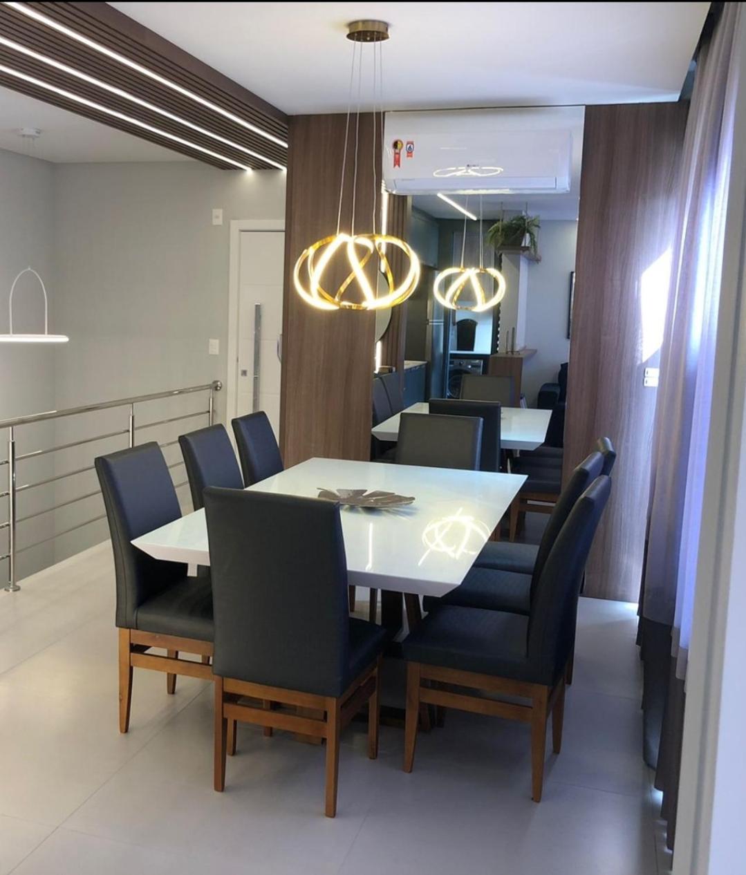 INCRÍVEL DUPLEX COM JACUZZI PRÓXIMO AO MAR, 3 SUÍTES, Apt 408