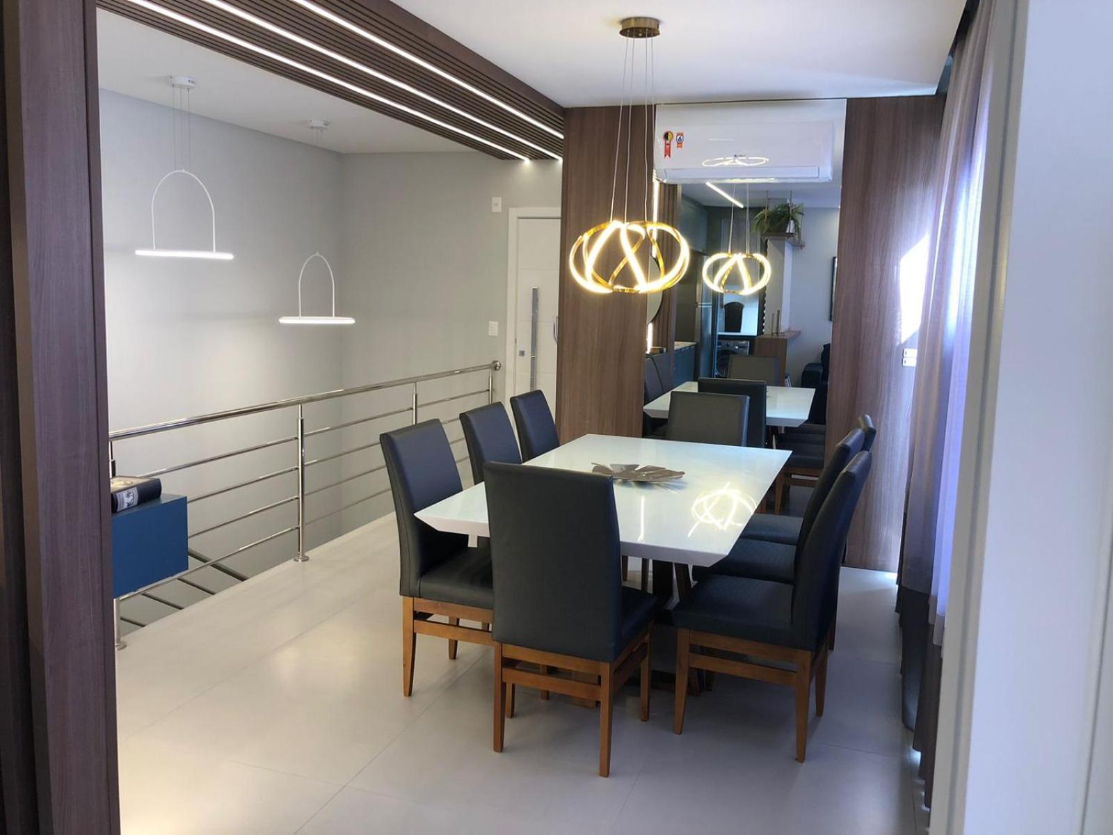 INCRÍVEL DUPLEX COM JACUZZI PRÓXIMO AO MAR, 3 SUÍTES, Apt 408