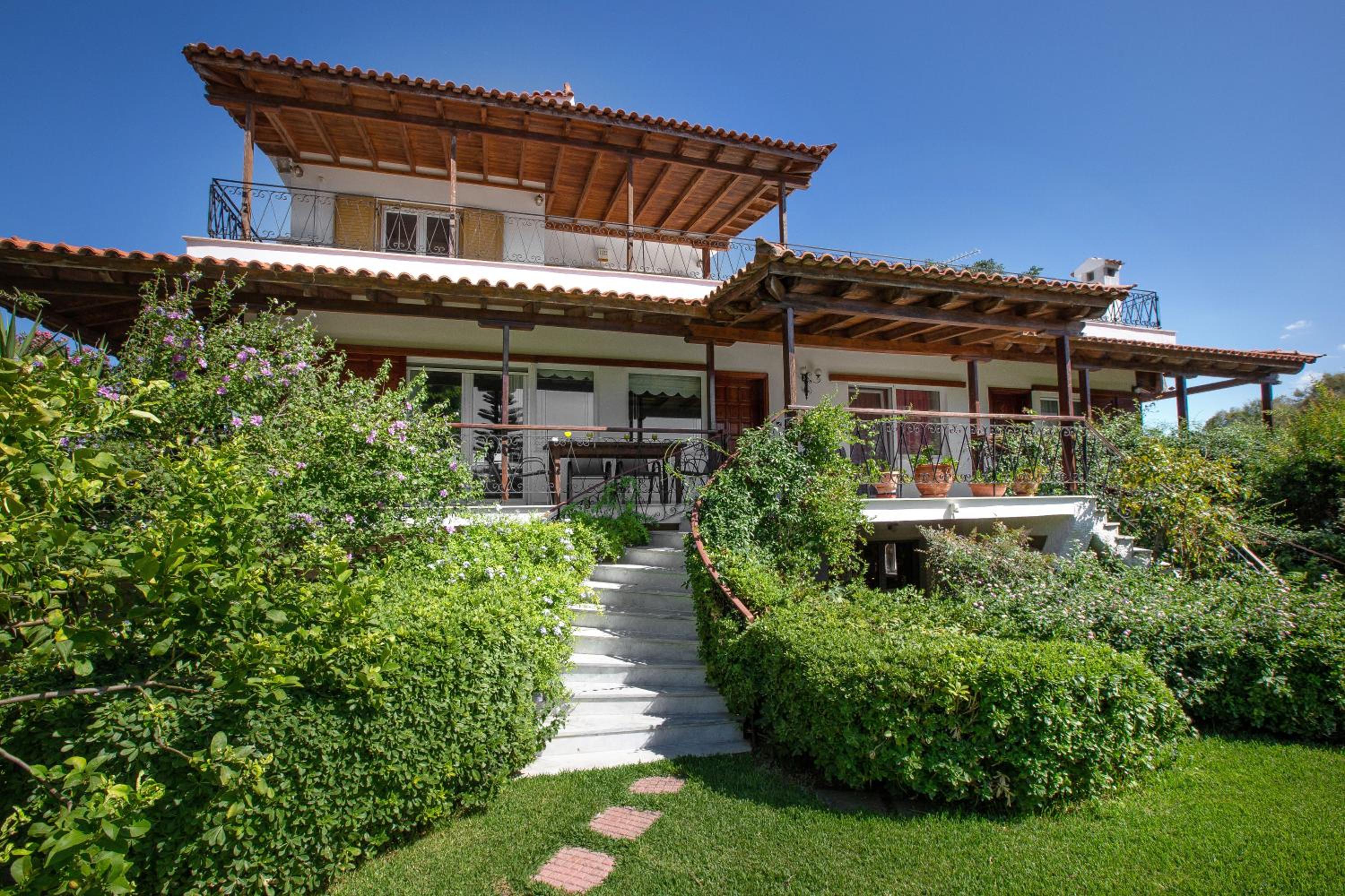 KORALIA MARATHON VILLA view 2