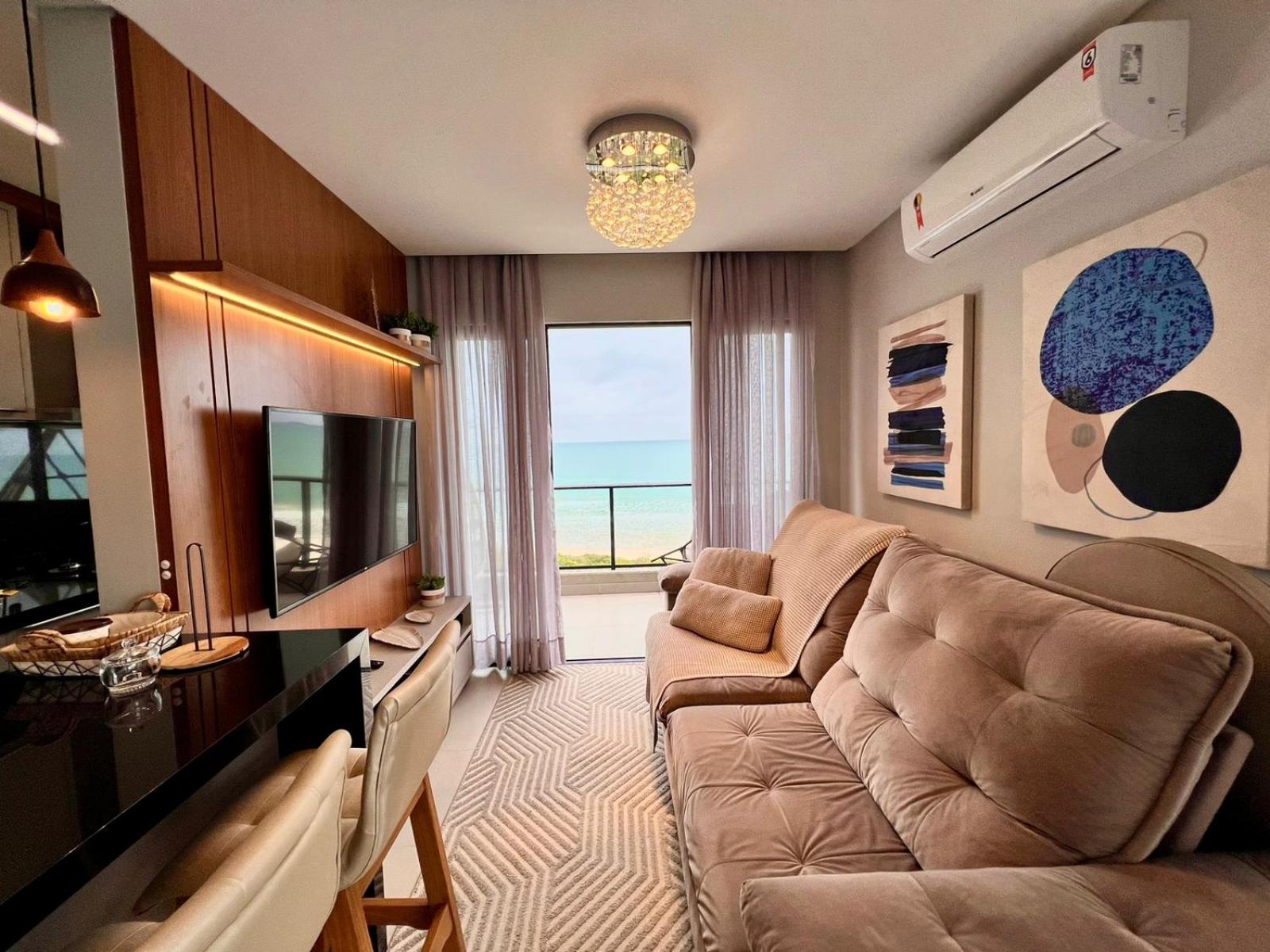MAJESTOSO DUPLEX COM JACUZZI DE FRENTE PARA O MAR, 3 SUÍTES, Apt 404