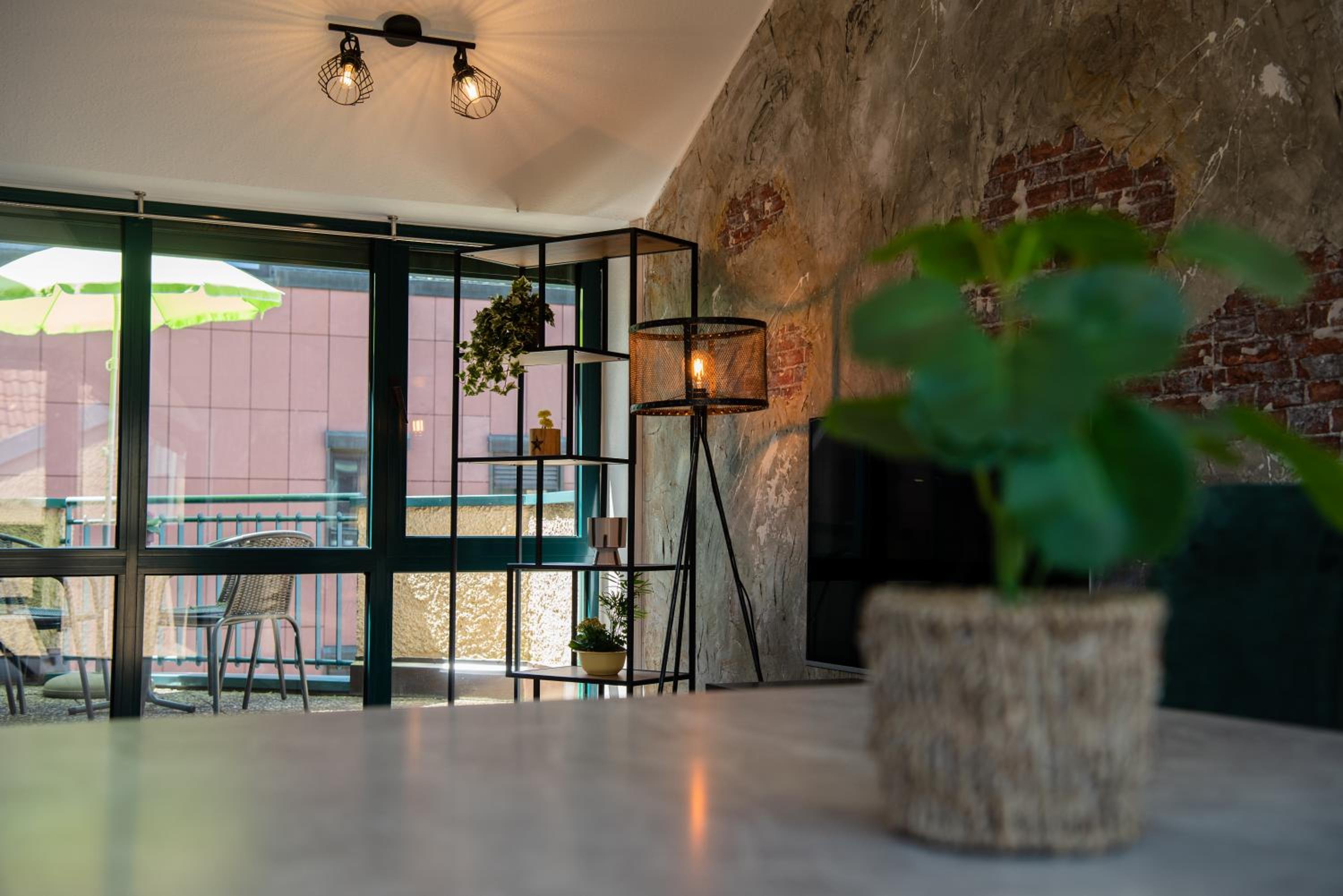Industrie Stil Apartment unweit vom See