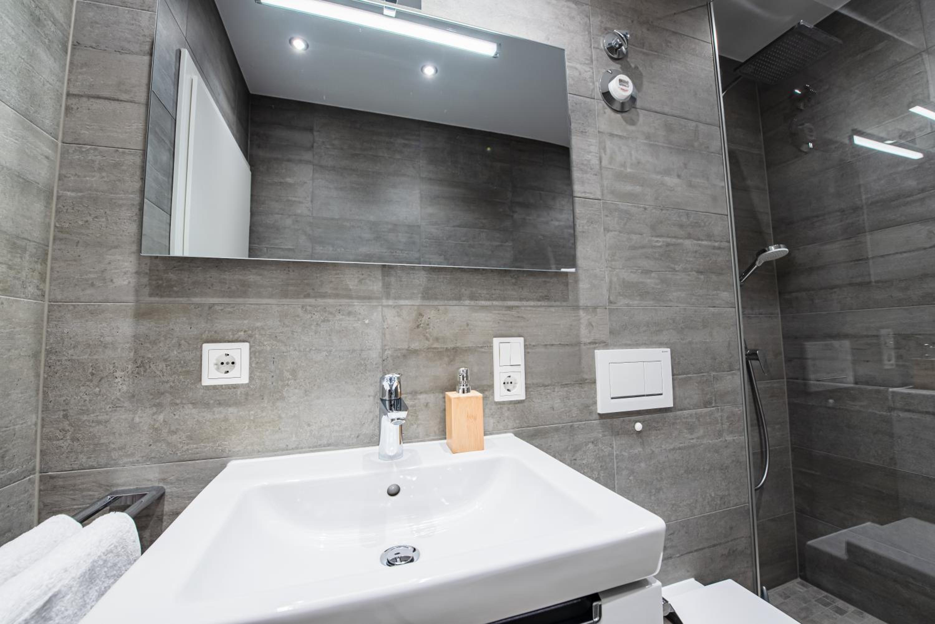 Industrie Stil Apartment unweit vom See
