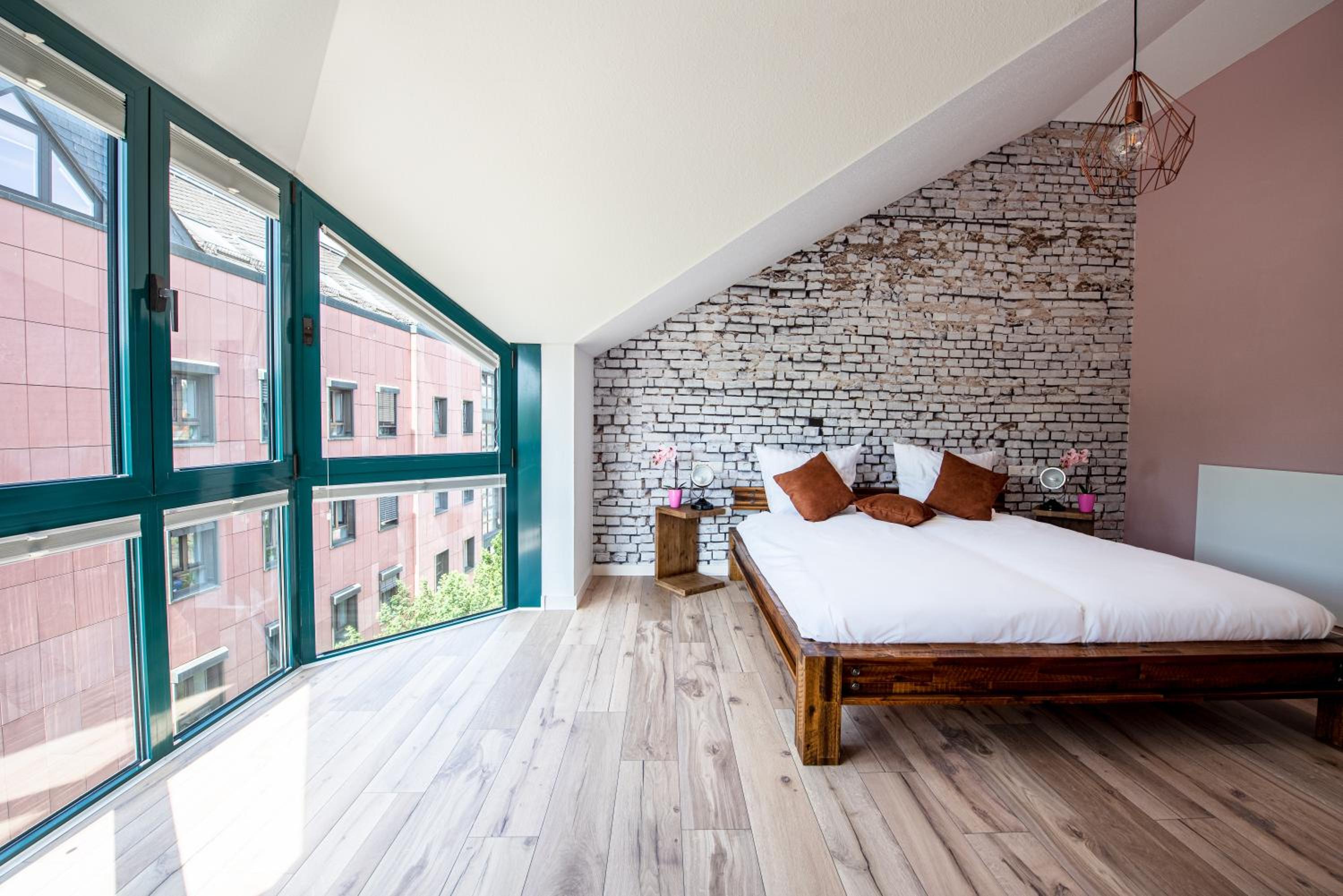 Industrie Stil Apartment unweit vom See