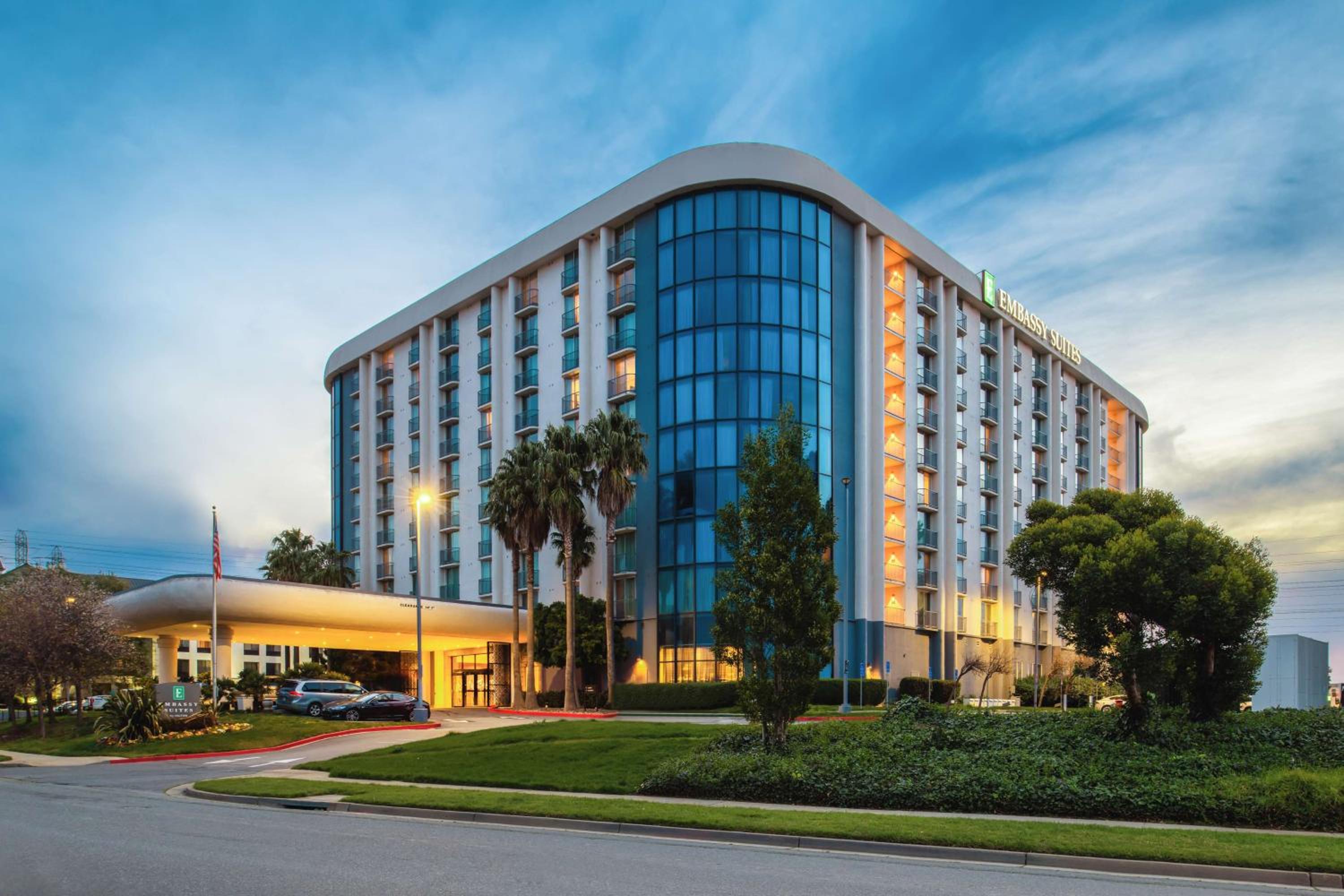 Hotel Embassy Suites by Hilton San Francisco Airport Oyster Point