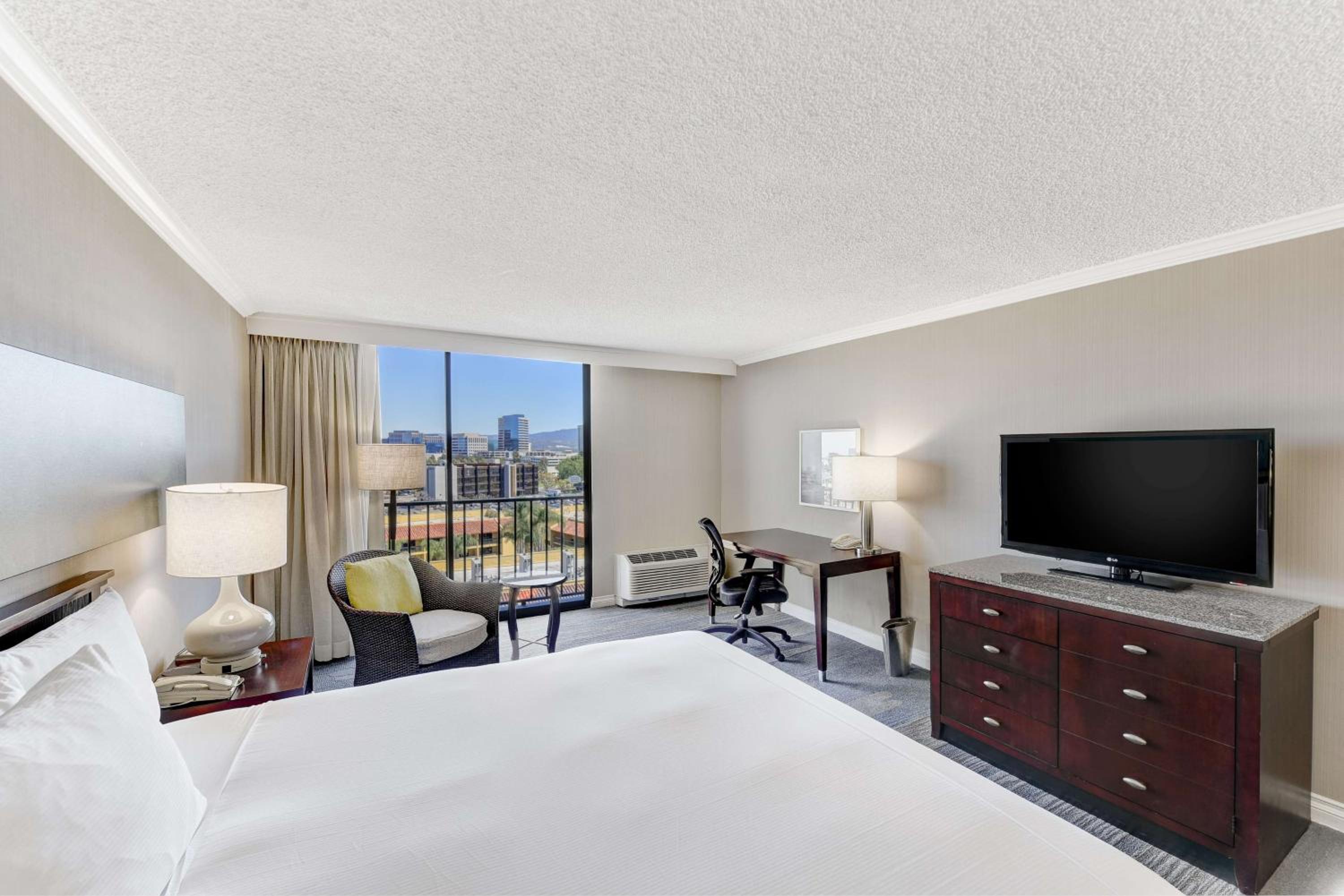Orange County/Anaheim Vacations - Hilton Irvine/Orange County Airport - Property Image 20
