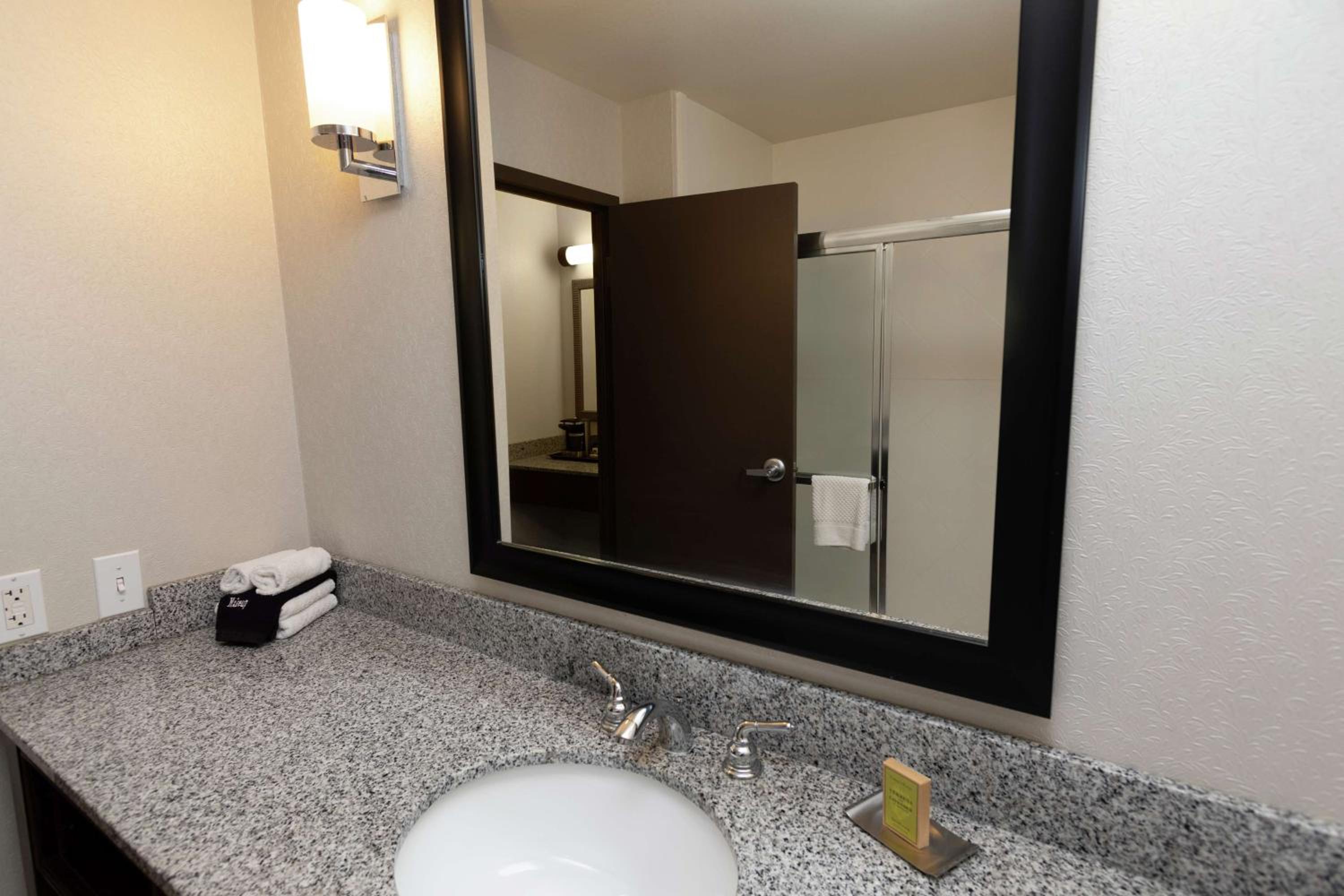 Springfield Vacations - President Abraham Lincoln - A Doubletree by Hilton Hotel - Property Image 39