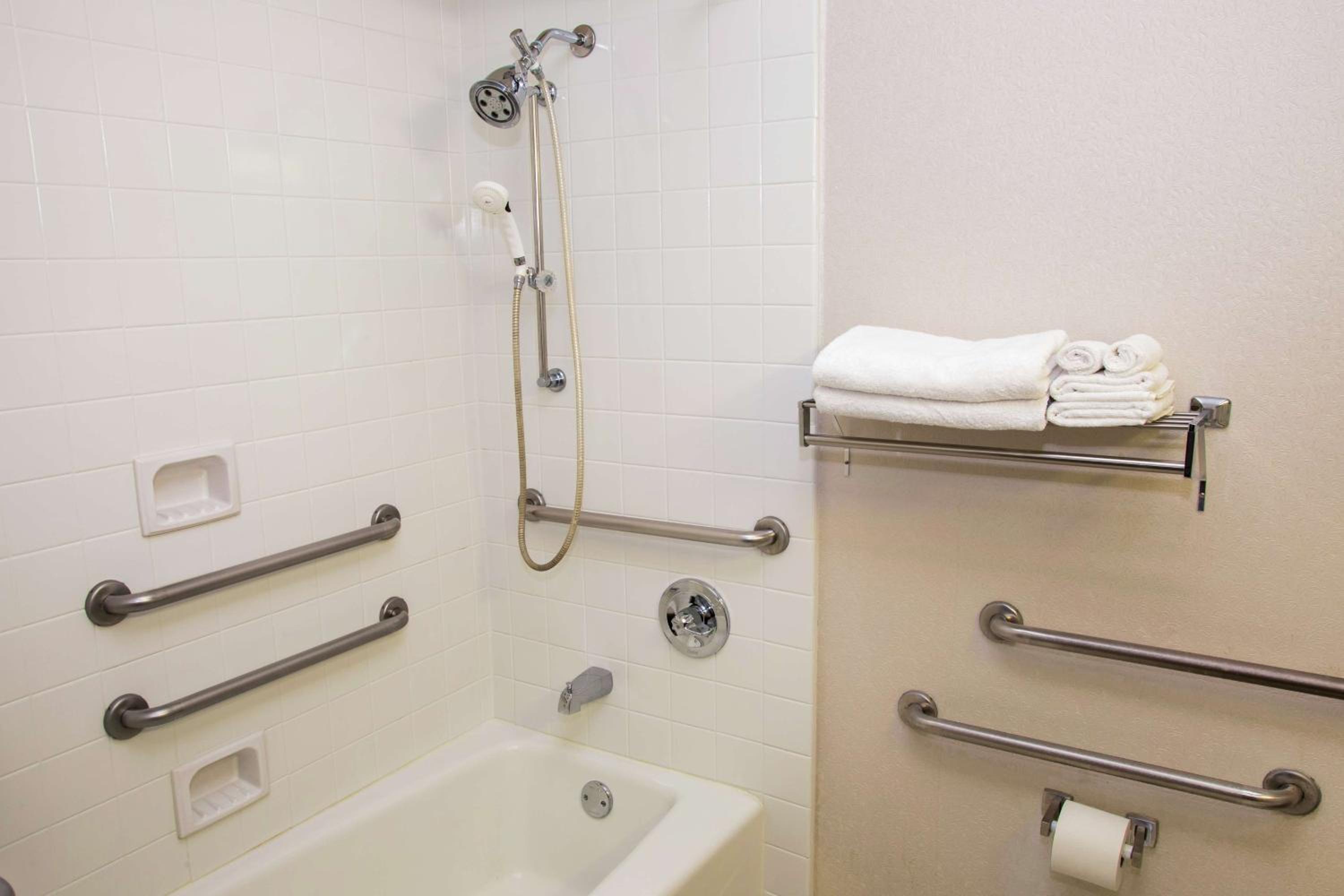 Springfield Vacations - President Abraham Lincoln - A Doubletree by Hilton Hotel - Property Image 42