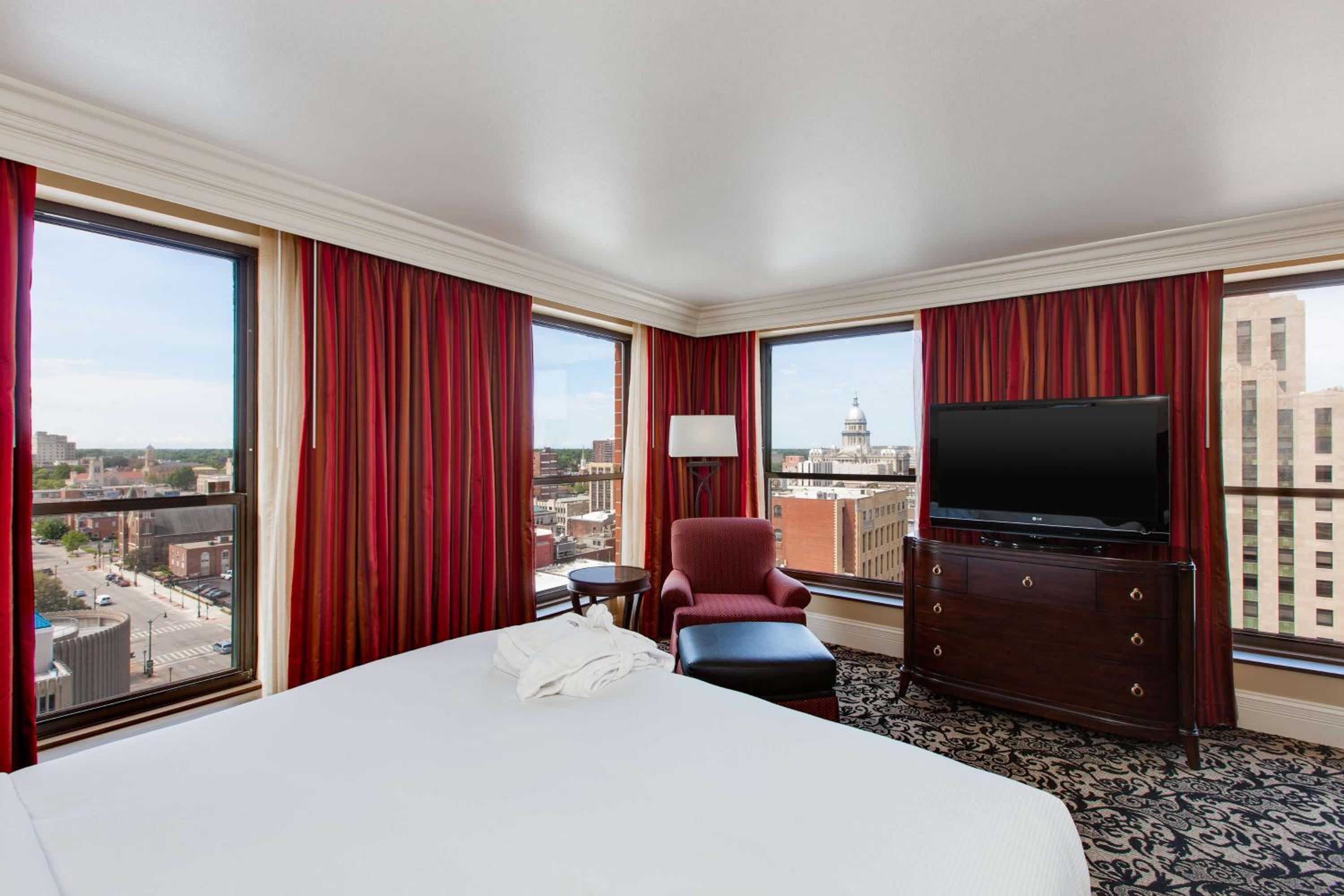 Springfield Vacations - President Abraham Lincoln - A Doubletree by Hilton Hotel - Property Image 20