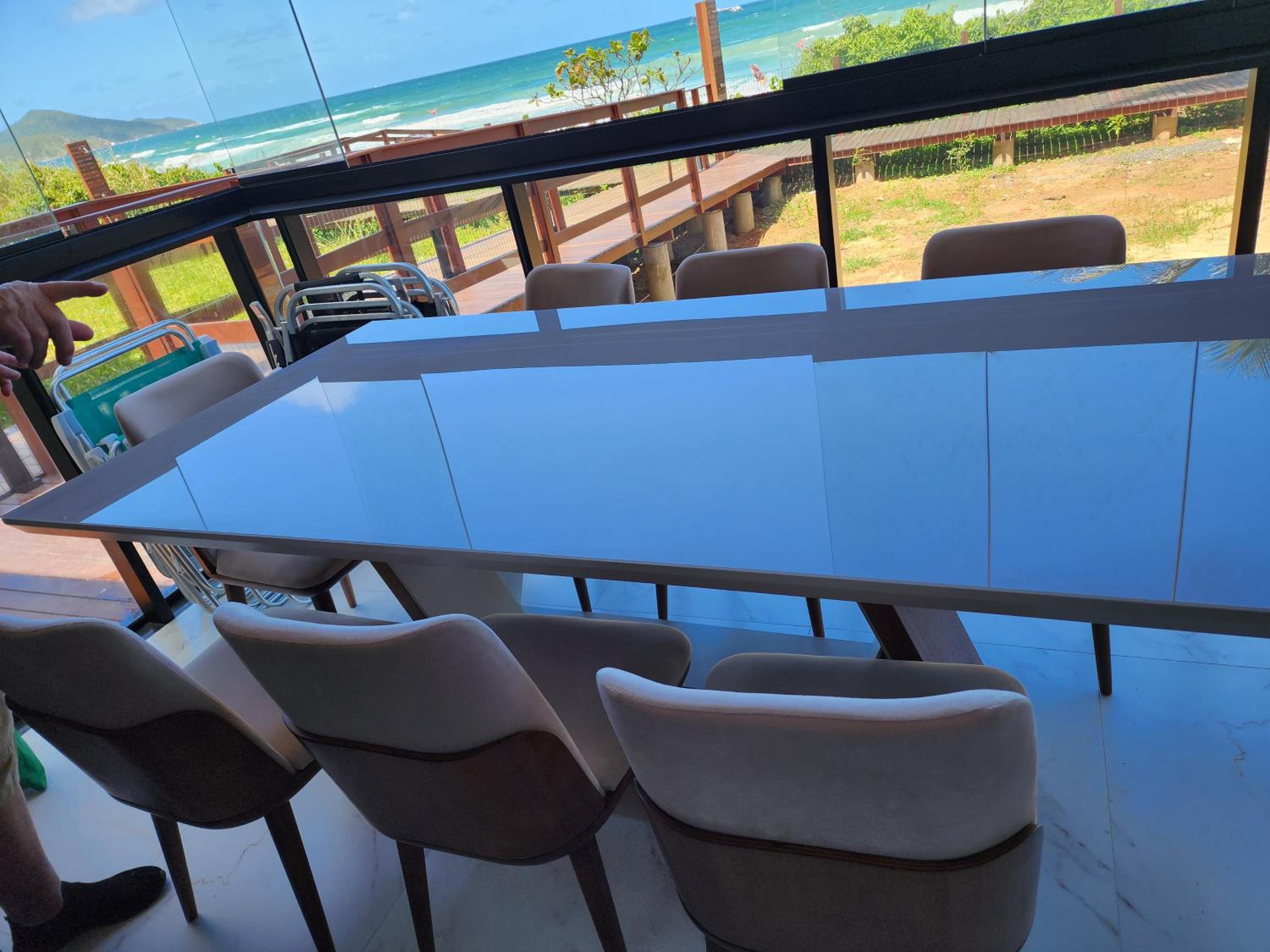 TÉRREO EXCLUSIVO À BEIRA MAR E 3 SUÍTES , Apt 101 Mariscal