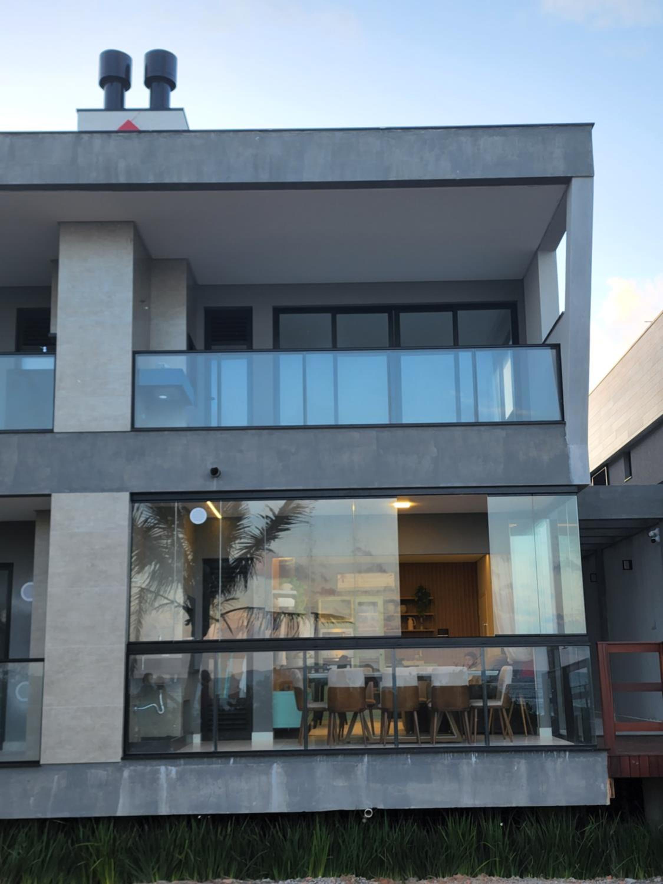 TÉRREO EXCLUSIVO À BEIRA MAR E 3 SUÍTES , Apt 101 Mariscal