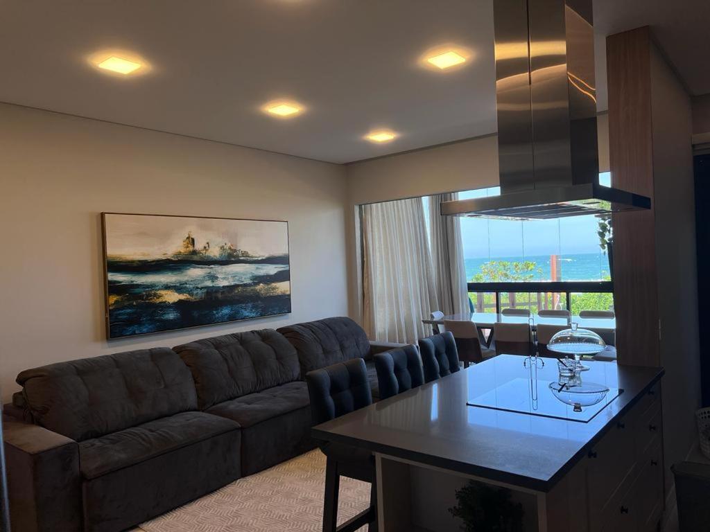 TÉRREO EXCLUSIVO À BEIRA MAR E 3 SUÍTES , Apt 101 Mariscal