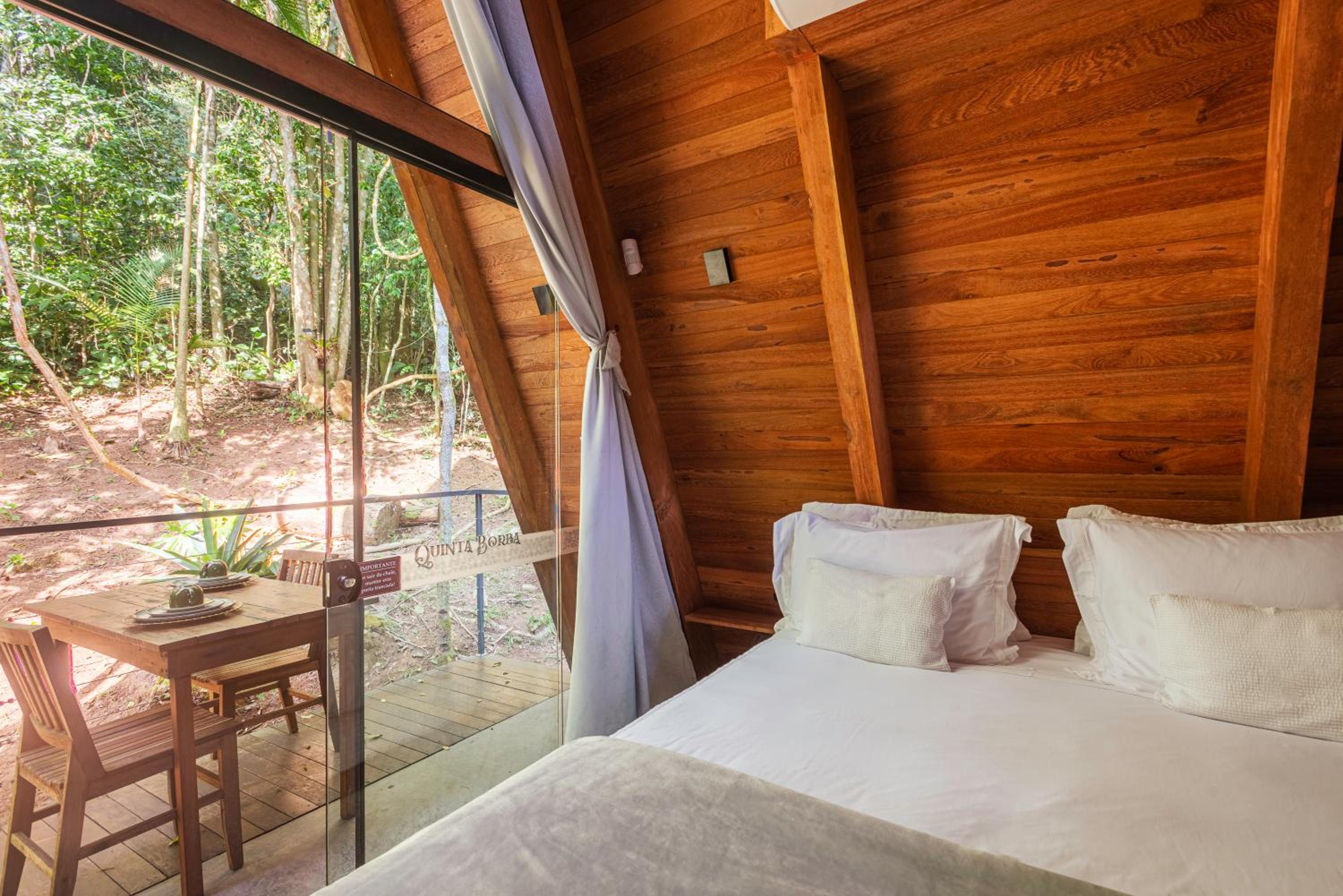 Quinta Borba - Cabanas no centro de Itajaí