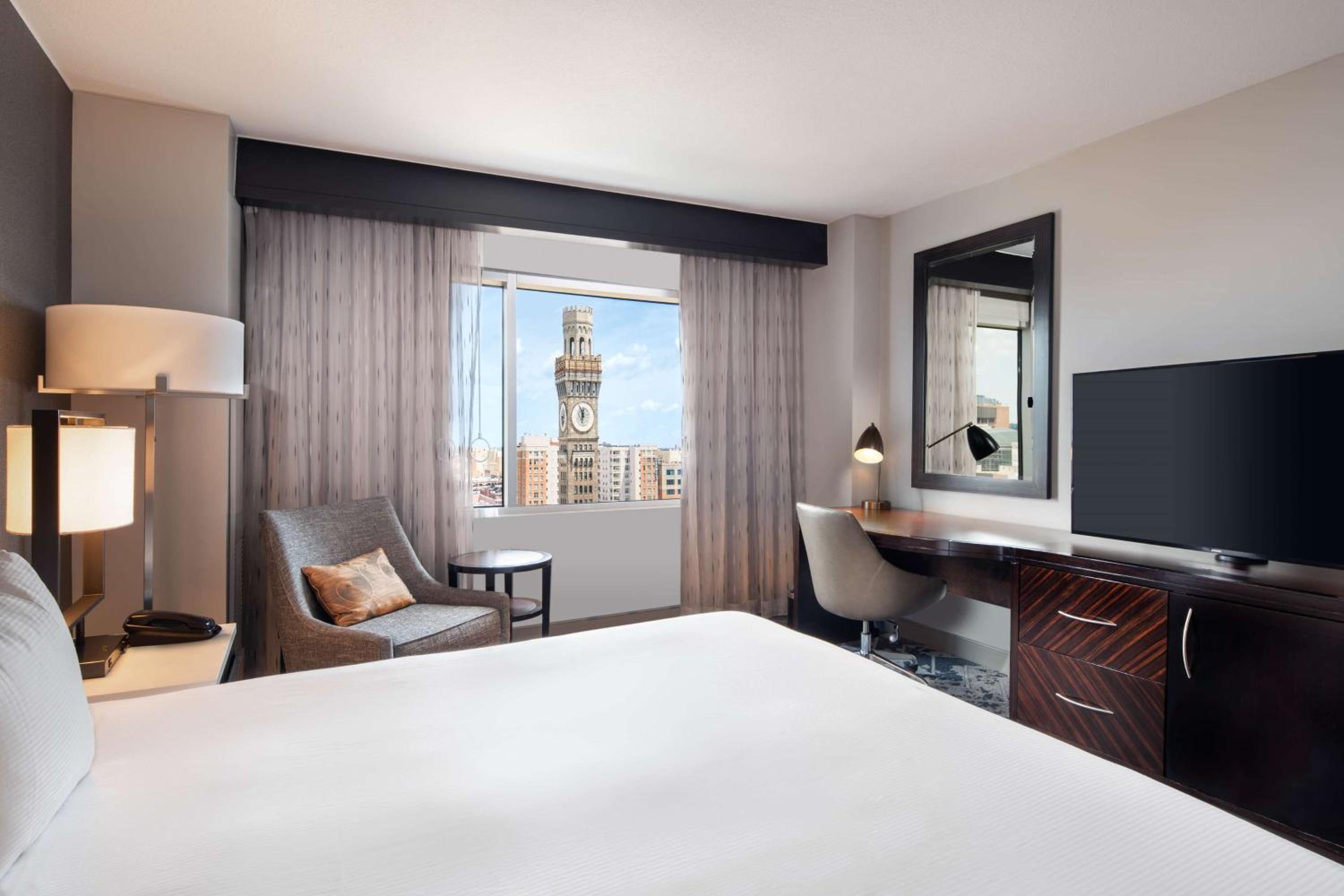 Hilton Baltimore Inner Harbor - Property Image 15