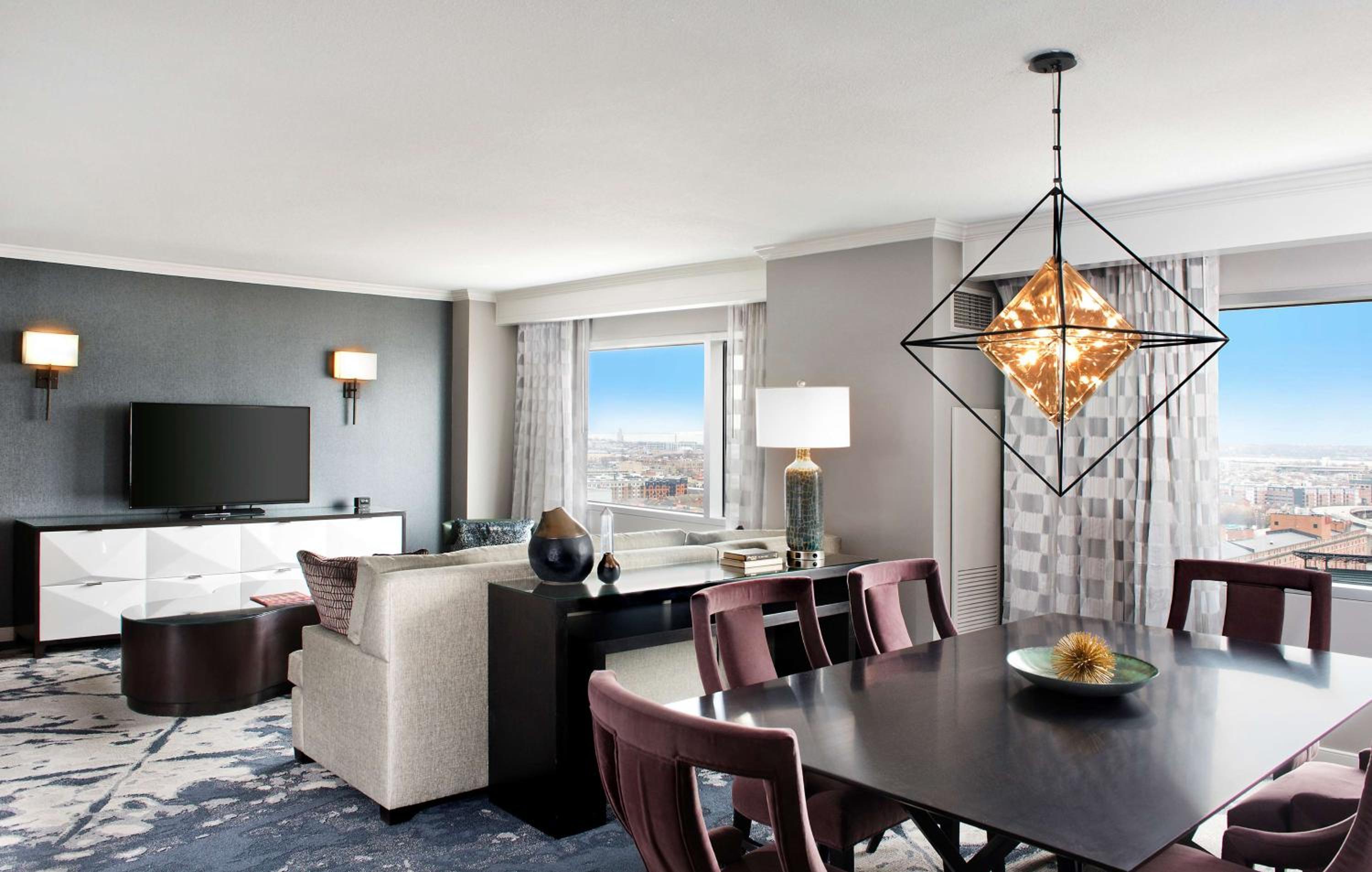 Hilton Baltimore Inner Harbor - Property Image 60
