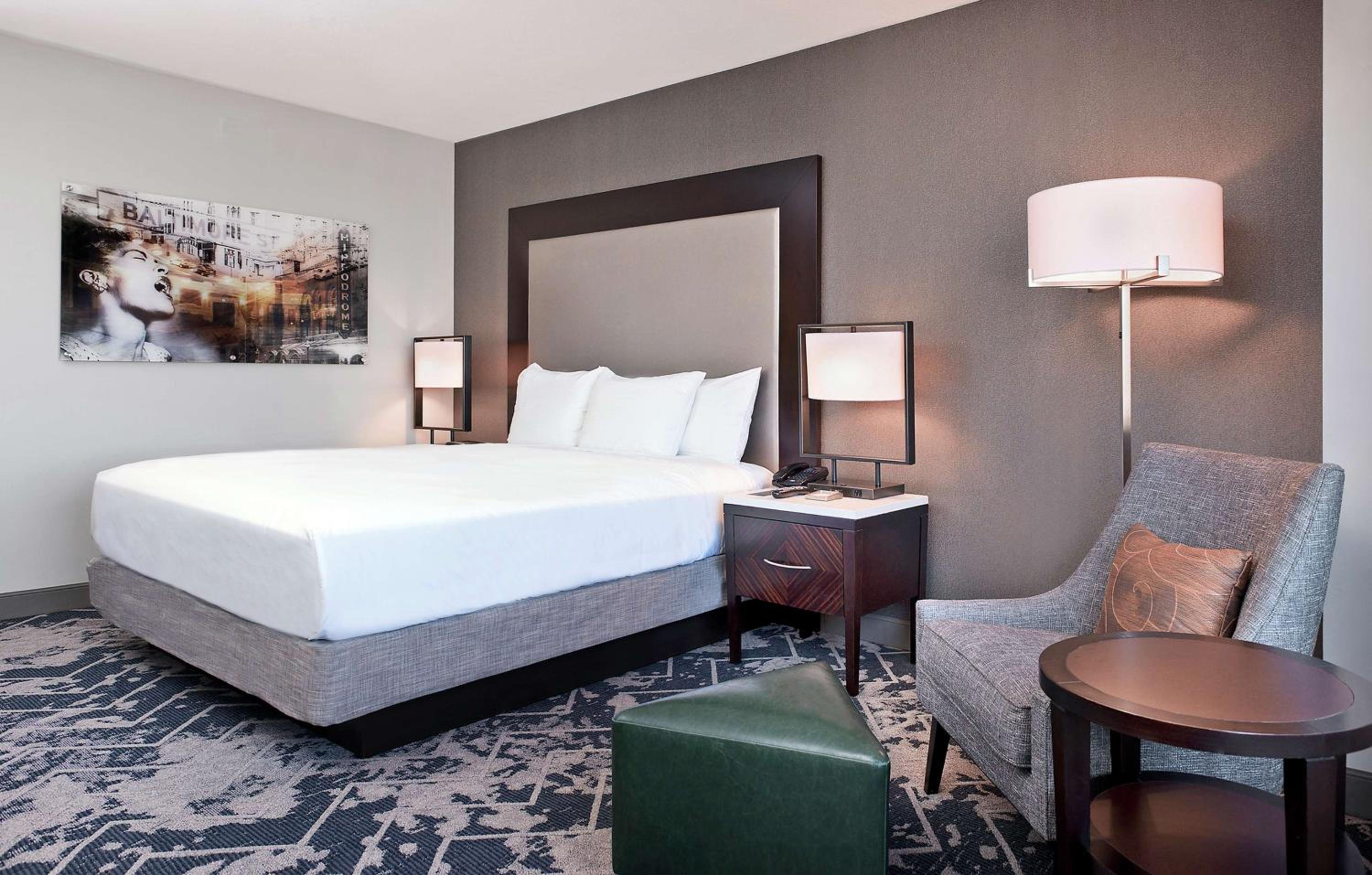 Hilton Baltimore Inner Harbor - Property Image 51