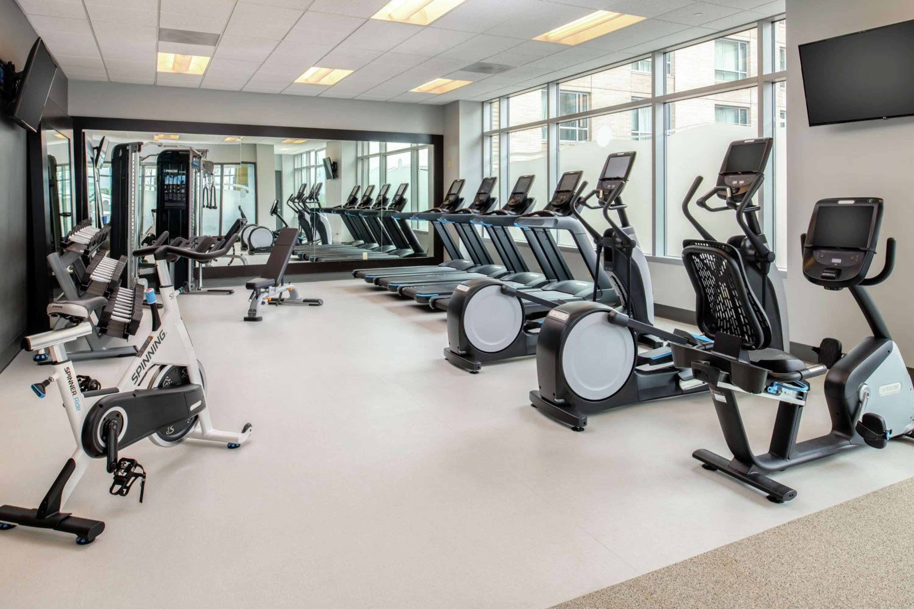 Vancouver Vacations - Hilton Vancouver Washington - Property Image 3