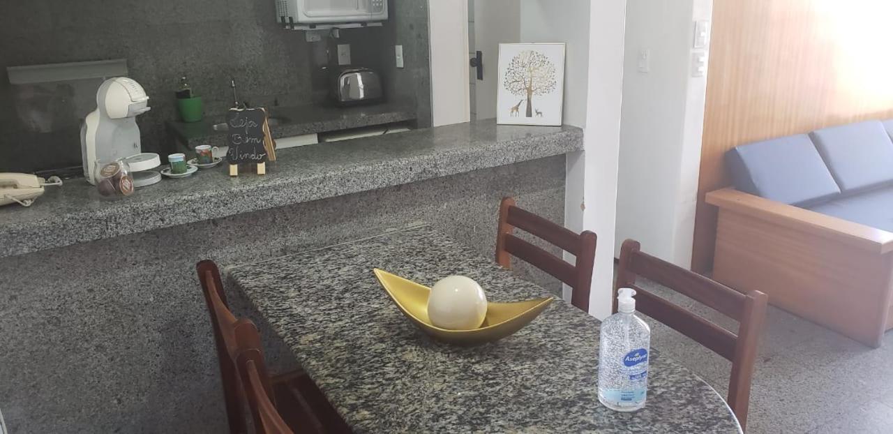Flat à100m da Avenida Beira Mar