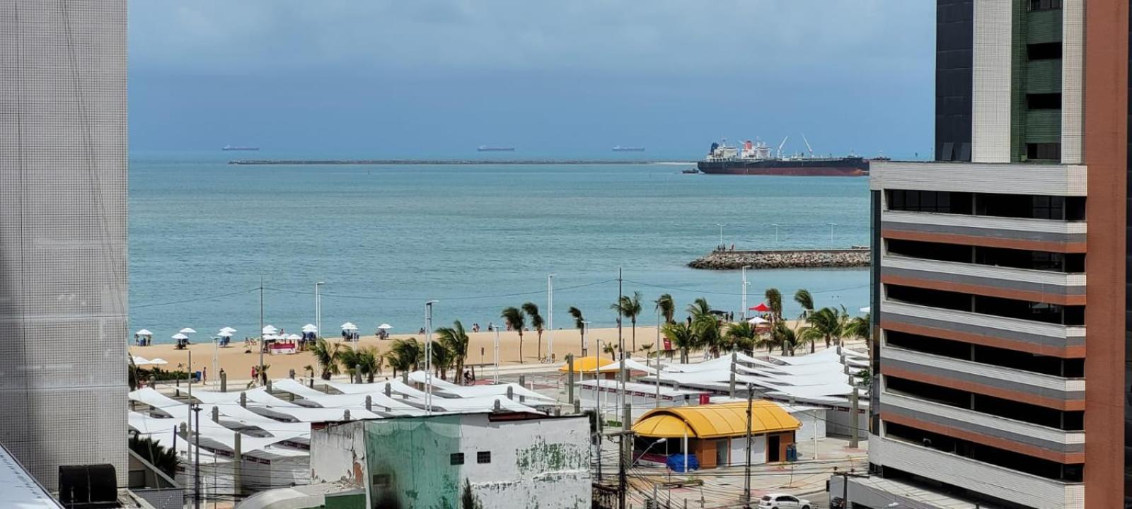 Flat à100m da Avenida Beira Mar