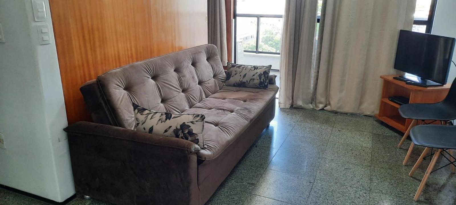 Flat à100m da Avenida Beira Mar