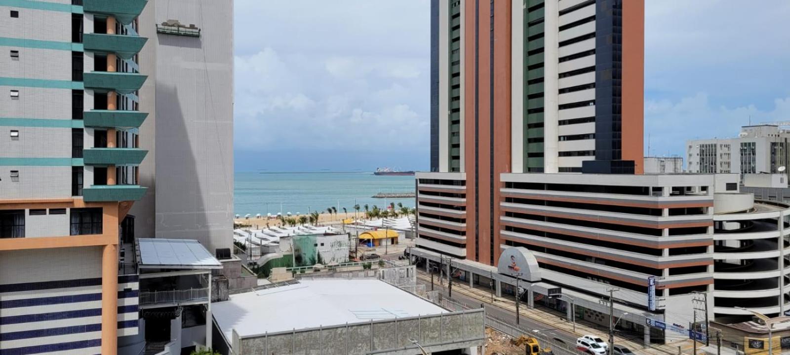 Flat à100m da Avenida Beira Mar