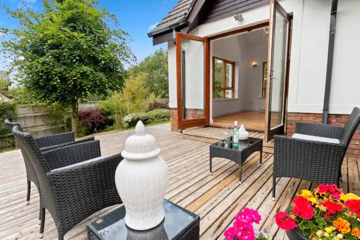 Large Detached Villa