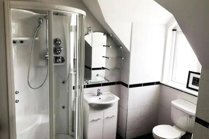 Large Detached Villa