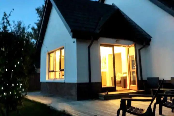 Large Detached Villa