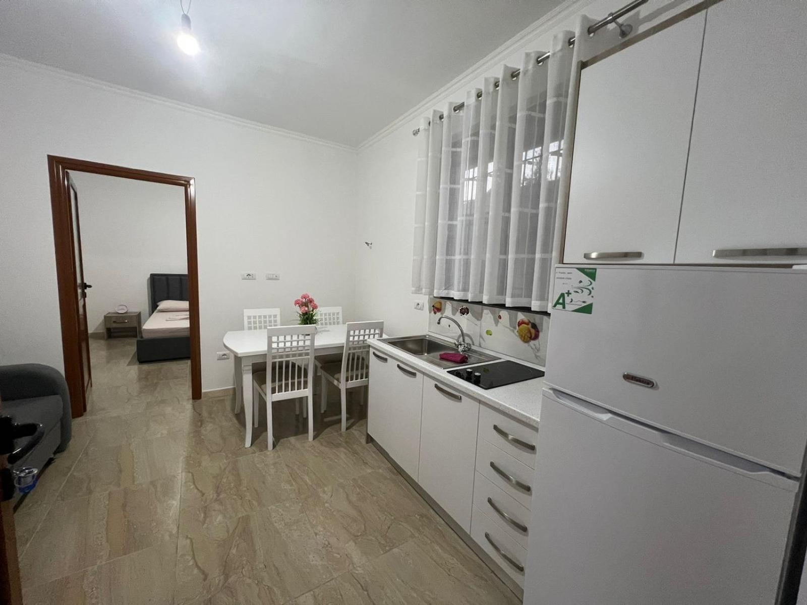 Kleidi's home
