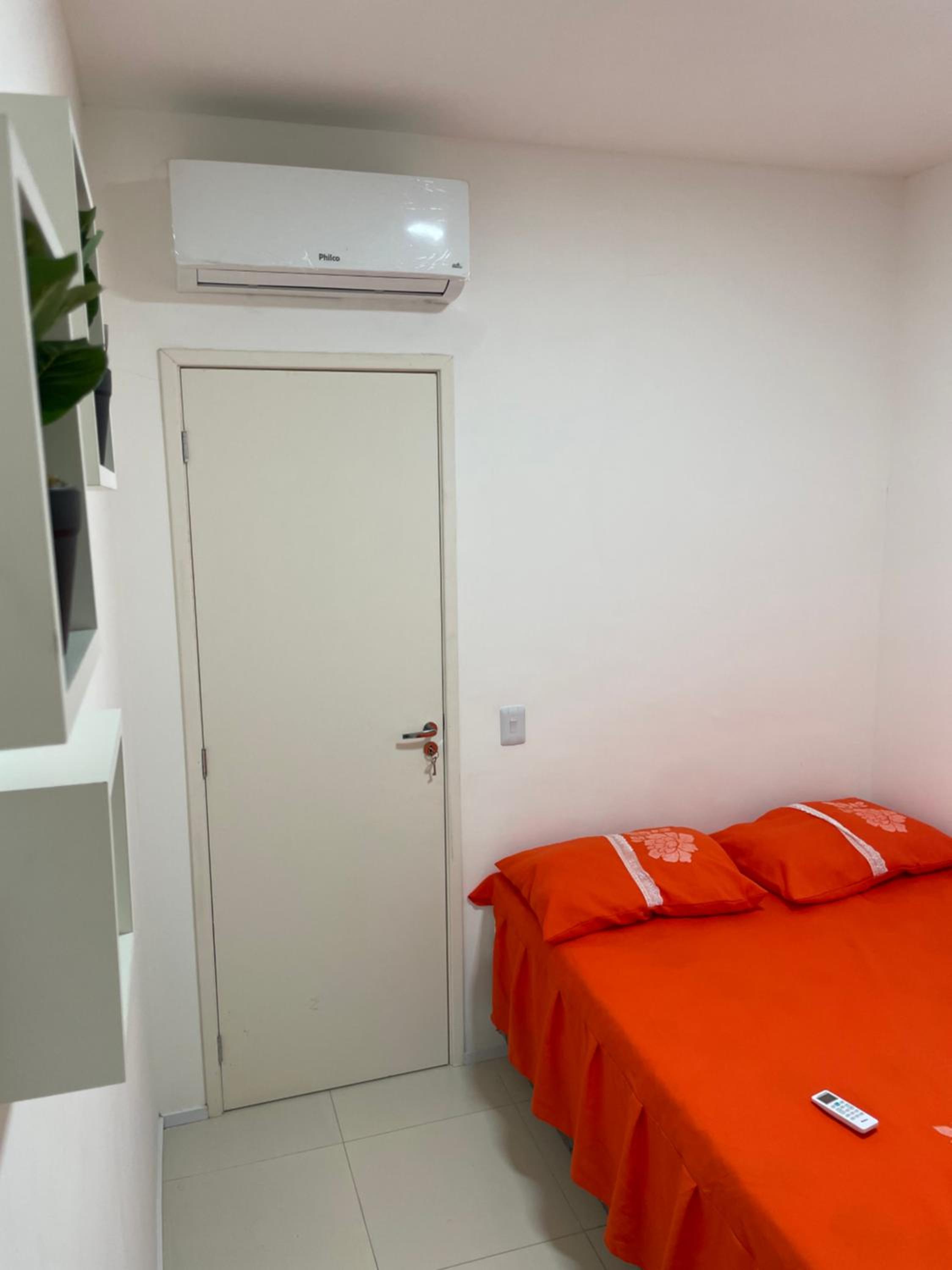 Apartamento térreo em condomínio 24 hrs