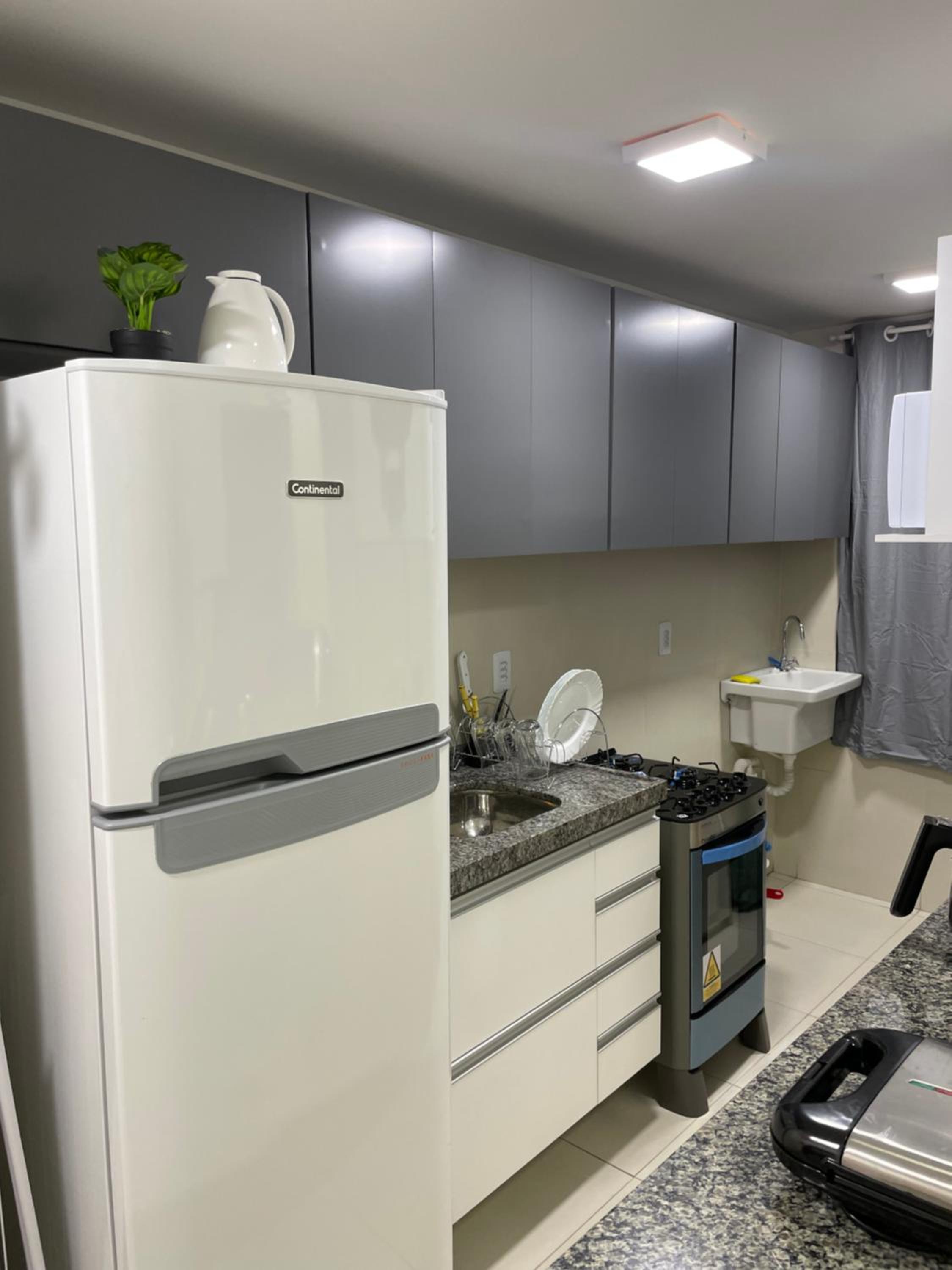 Apartamento térreo em condomínio 24 hrs
