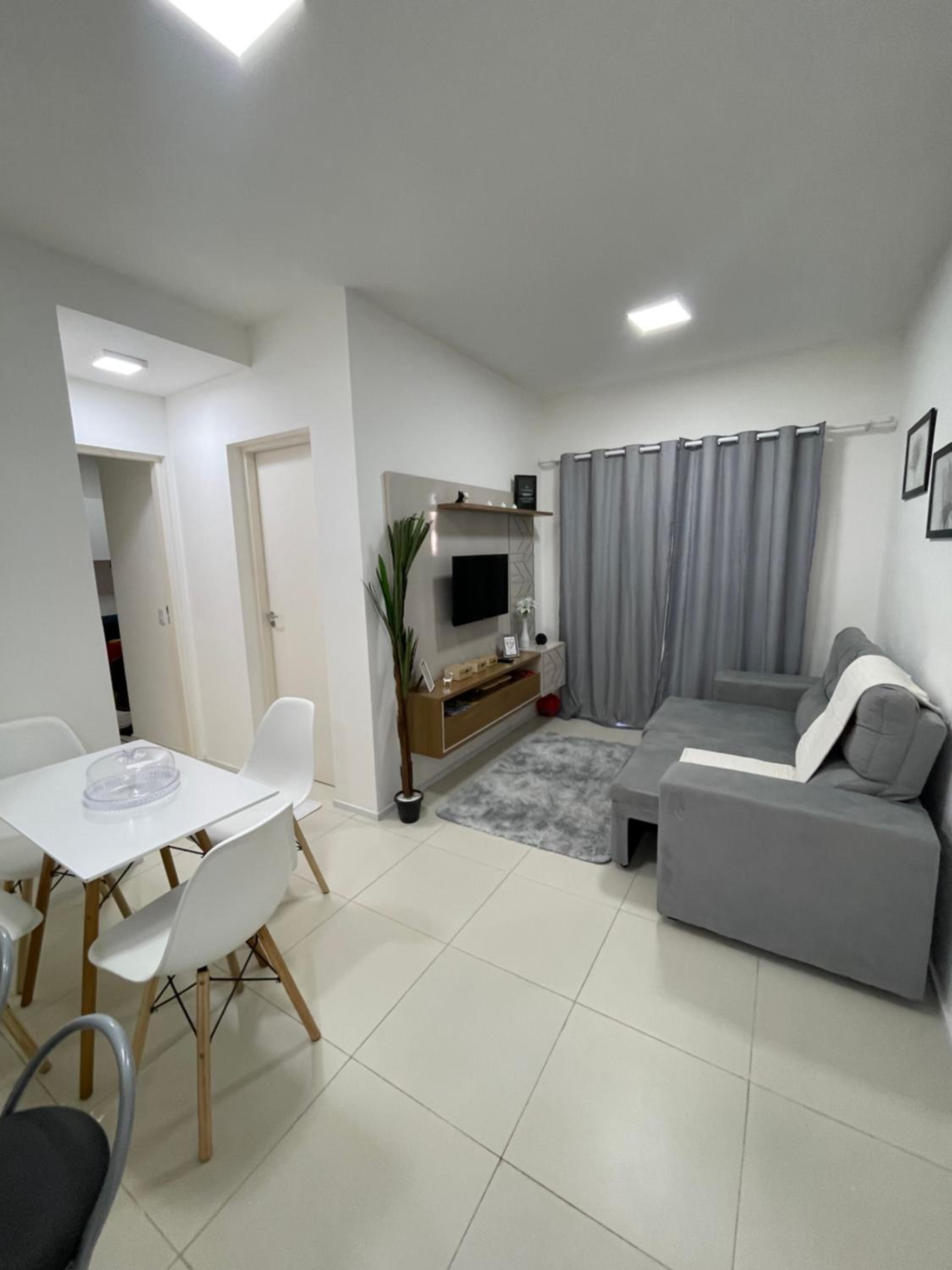 Apartamento térreo em condomínio 24 hrs