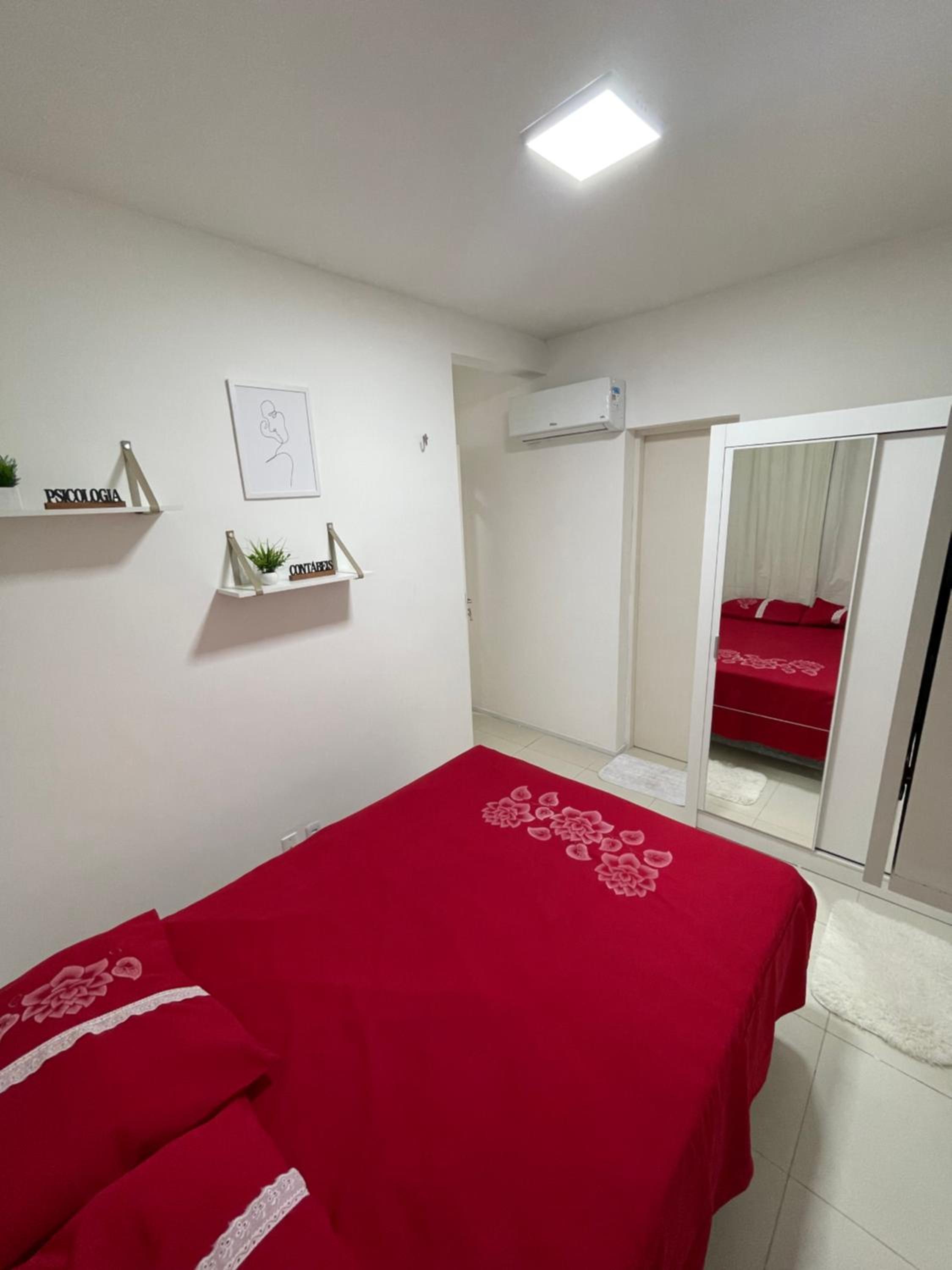 Apartamento térreo em condomínio 24 hrs