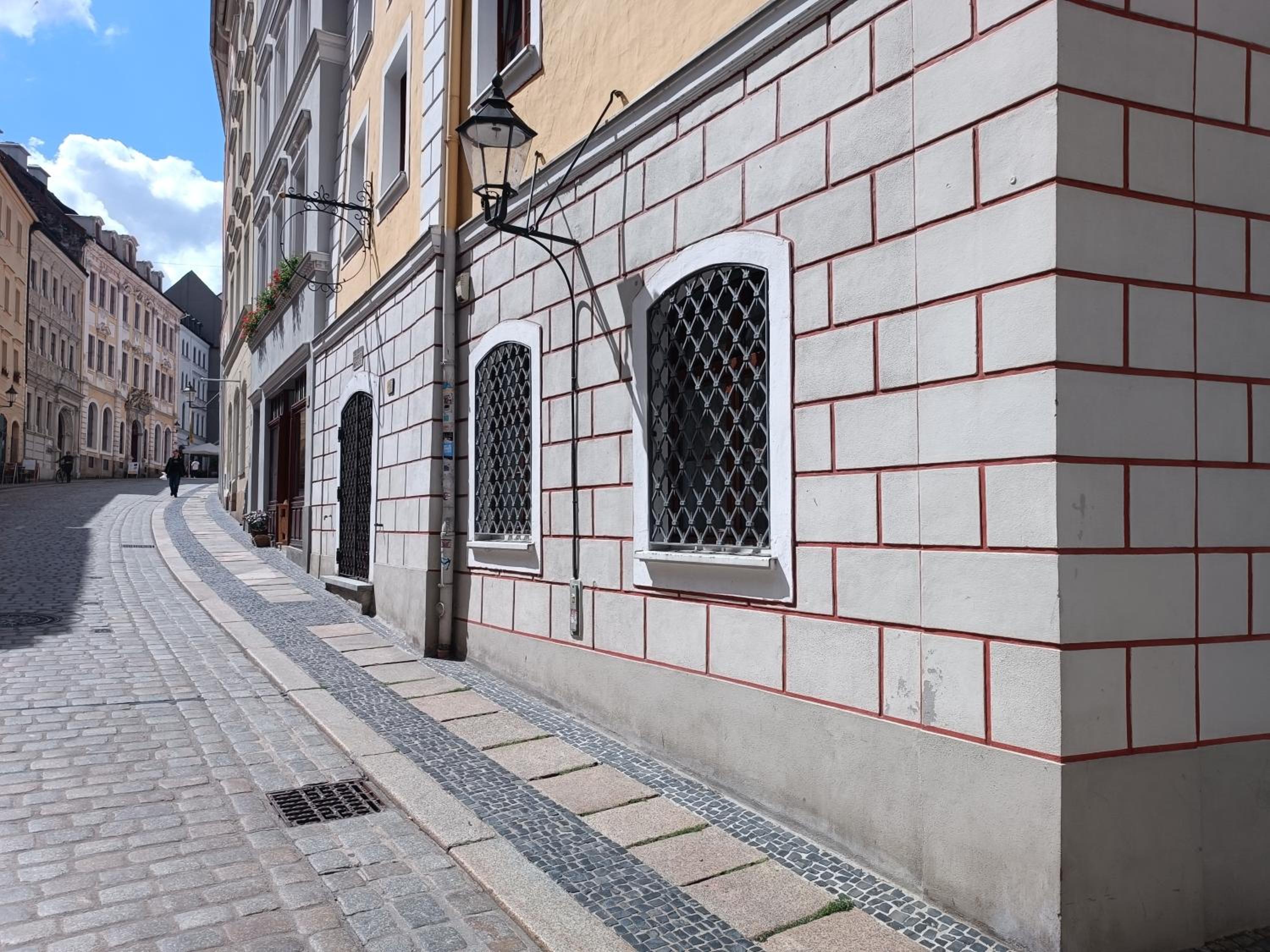 FILMAP- charmante Kreuzgewölbe-Whg im Herzen der Altstadt-Ideal für Paare & Geschäftsreisende