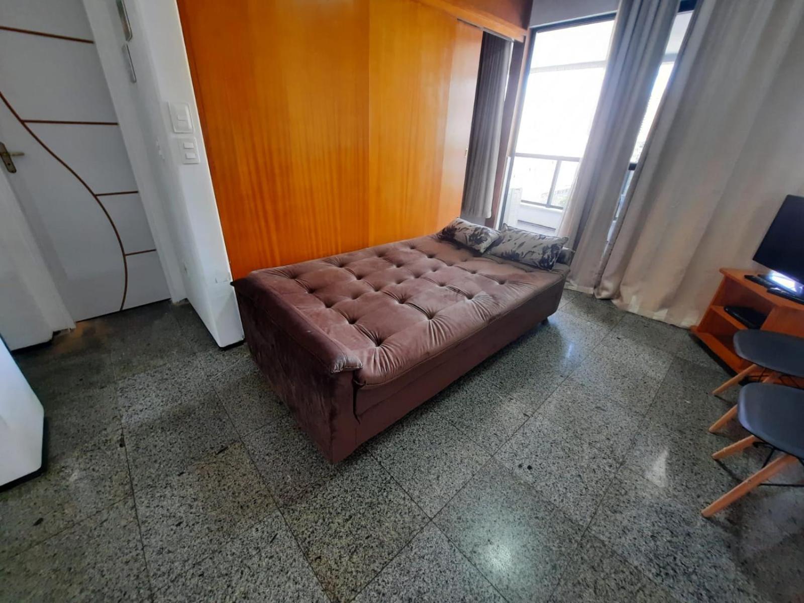 Flat à100m da Avenida Beira Mar