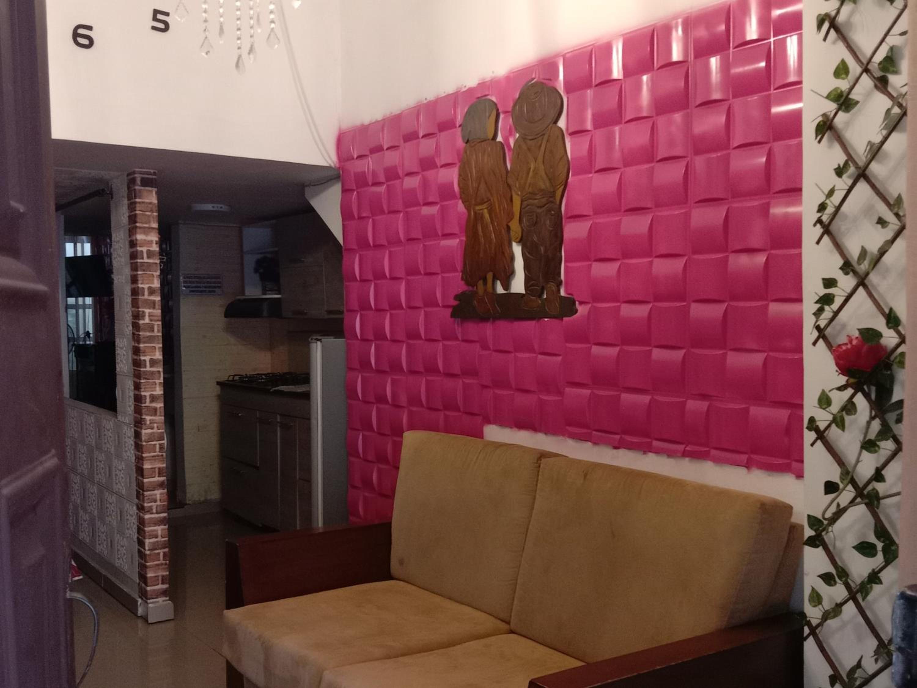 APARTAMENTO PARA TRES PERSONAS a 10 minutos del centro de eventos valle del pacifico y a la misma distancia del centro de la ciudad Y también a 300 mts del