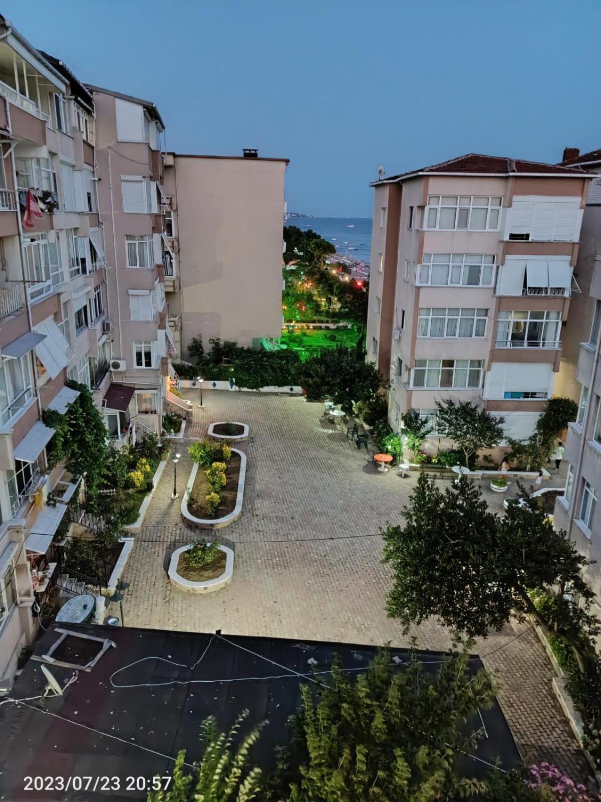 Kumburgaz Sahilde, Sitede, Konforlu, Manzaralı ve Klimalı Daire view 3