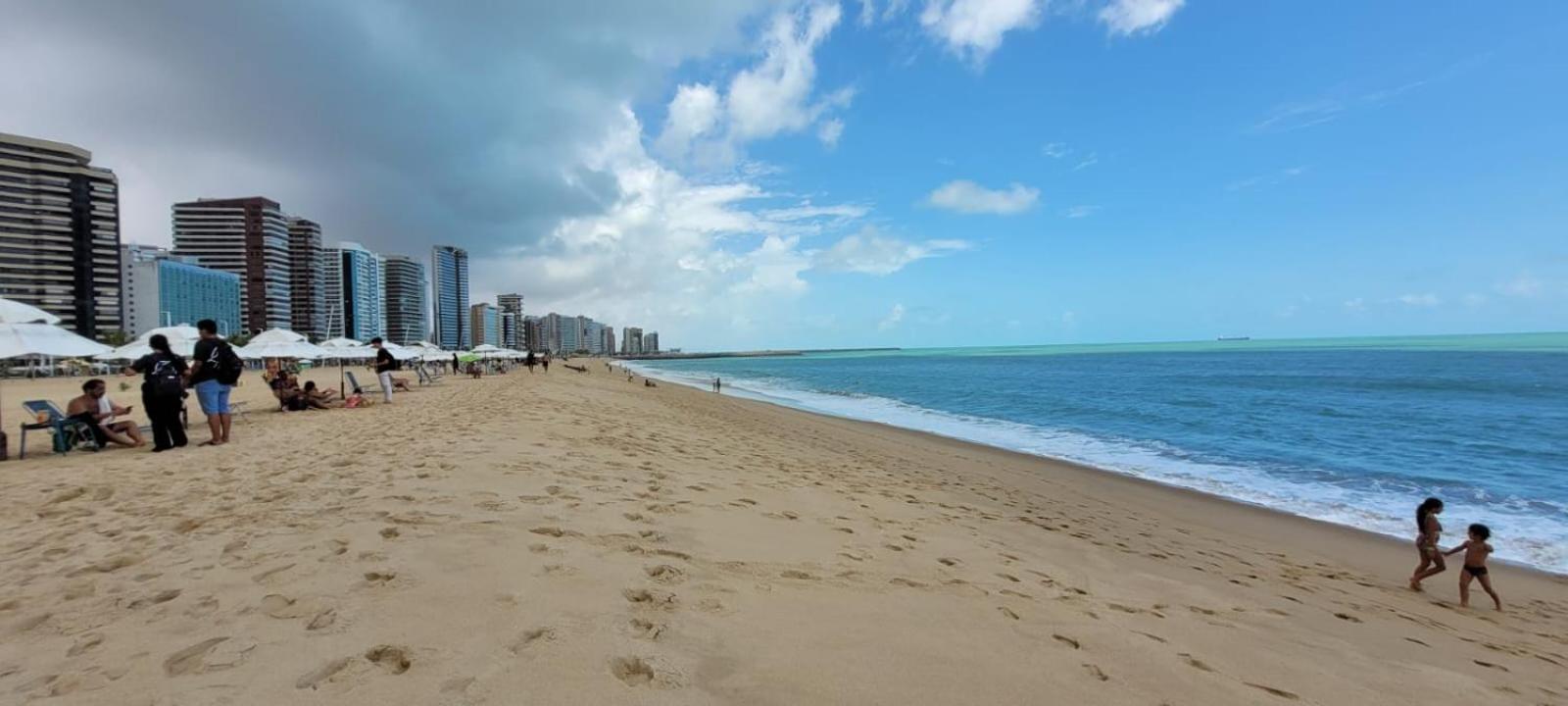 Flat à100m da Avenida Beira Mar