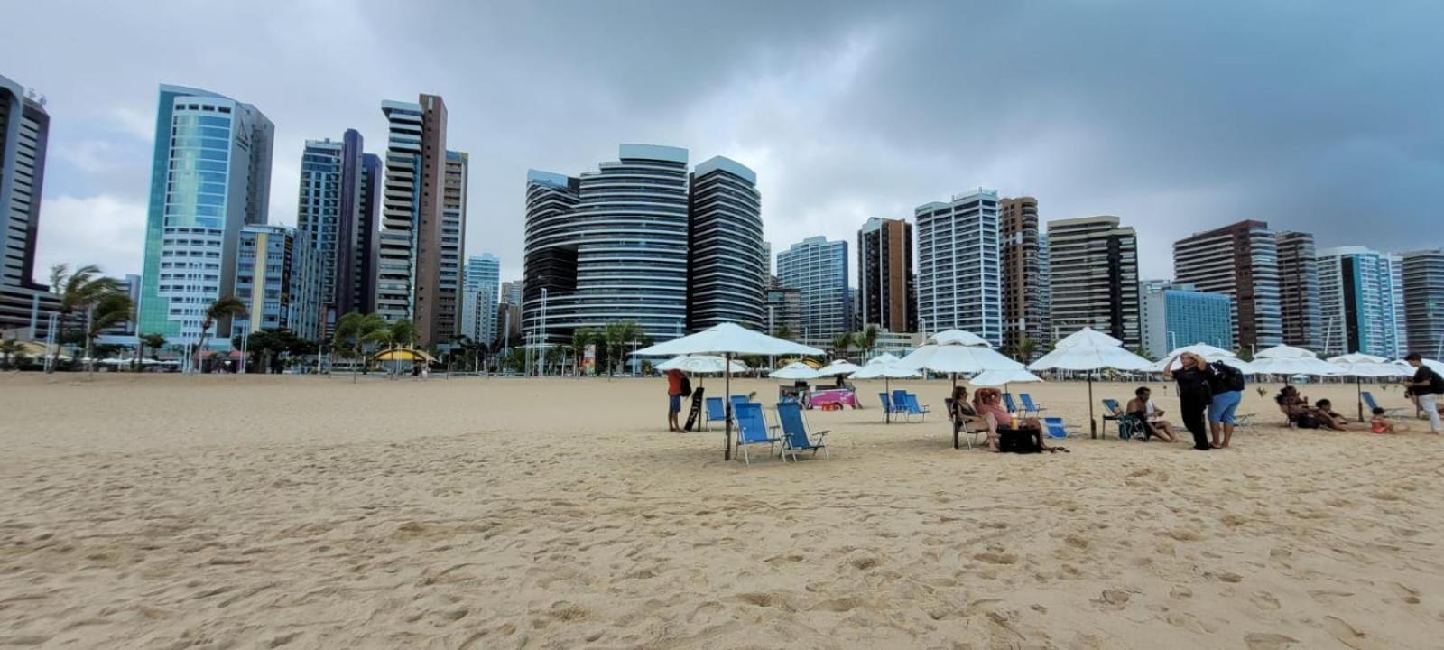 Flat à100m da Avenida Beira Mar