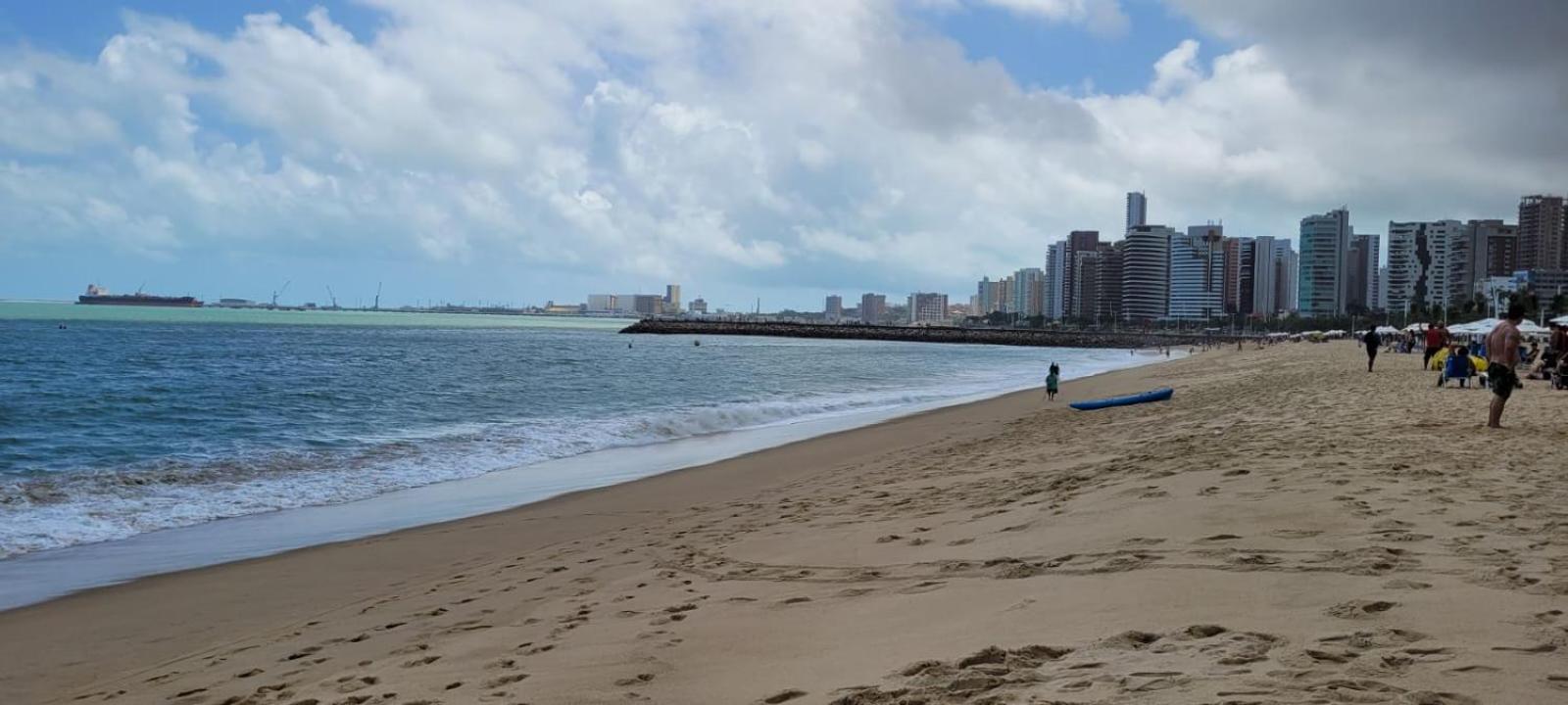 Flat à100m da Avenida Beira Mar