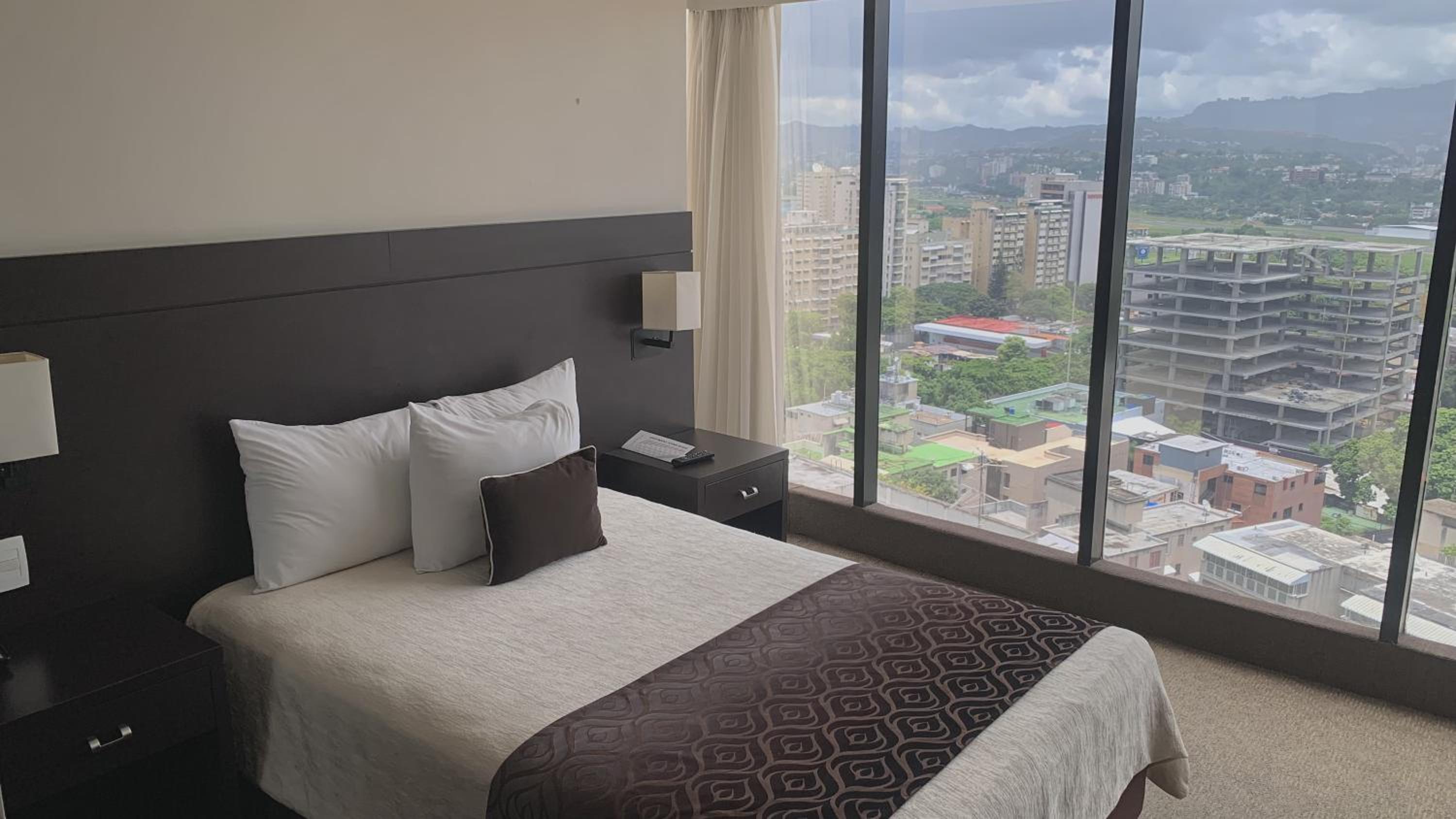 Caracas Vacations - HOTEL CHACAO SUITES - Property Image 12