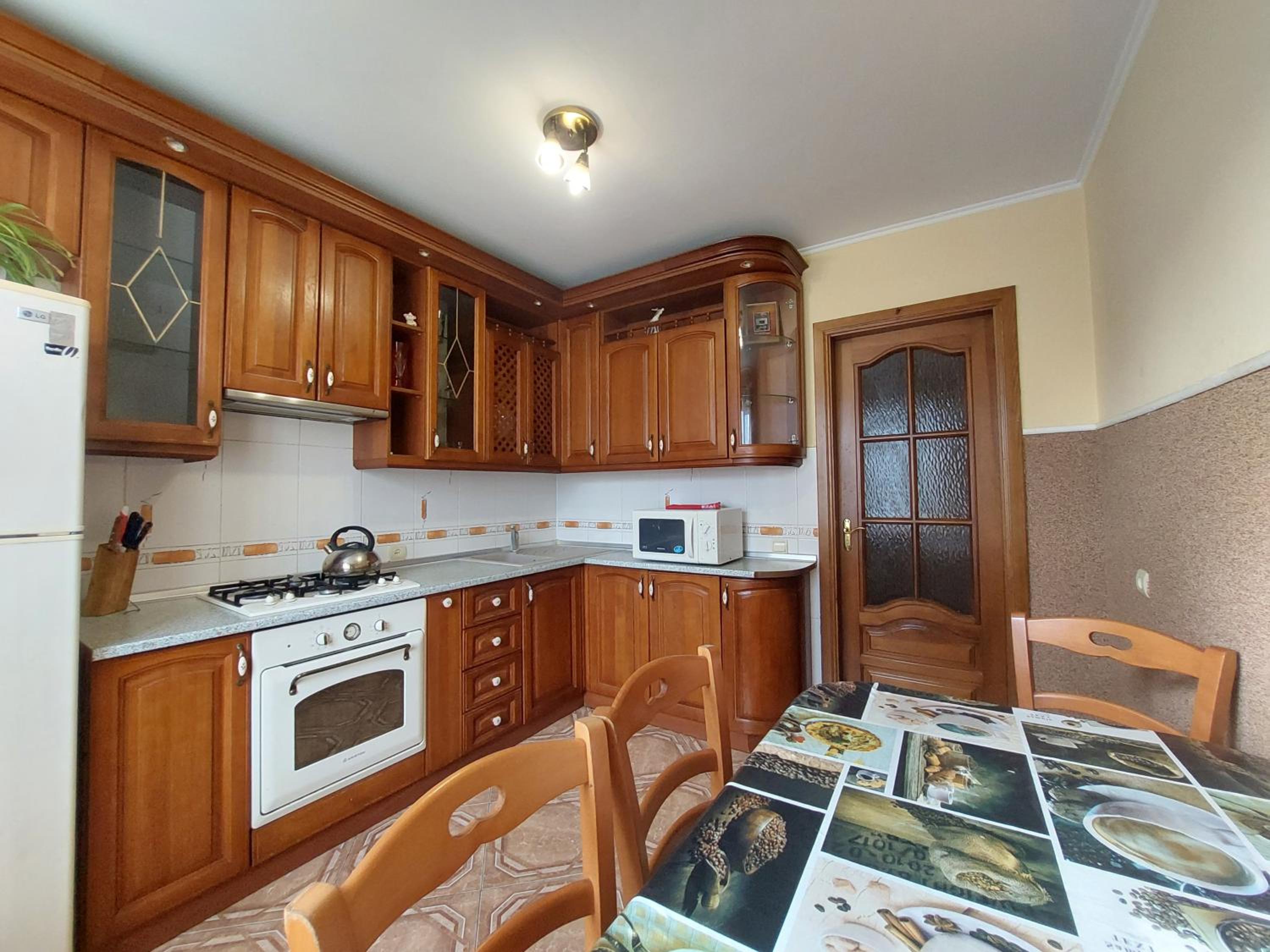 Трикімнатні апартаменти біля Порт Сіті, photo 12