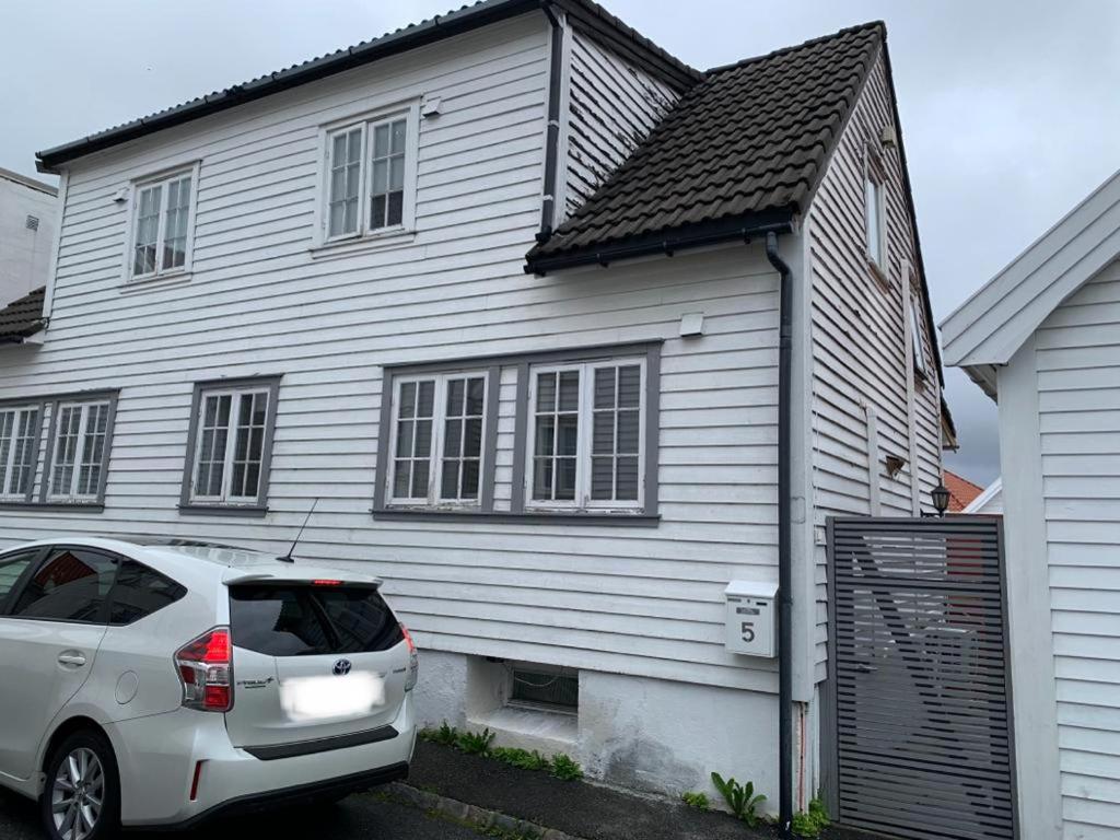 Hotel Large House in Central Stavanger - Image 1