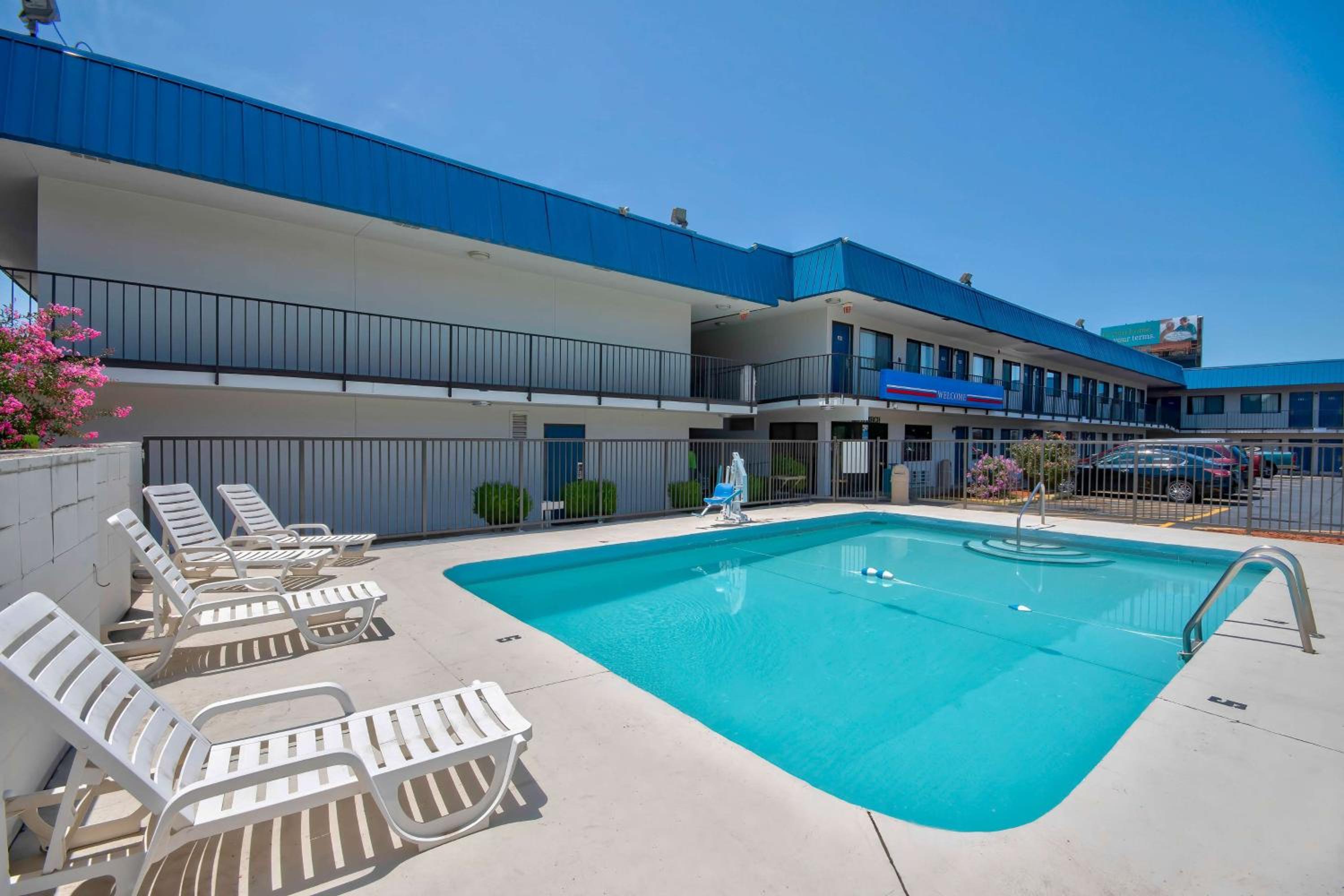 Russellville Vacations - Motel 6-Russellville, AR - Property Image 15
