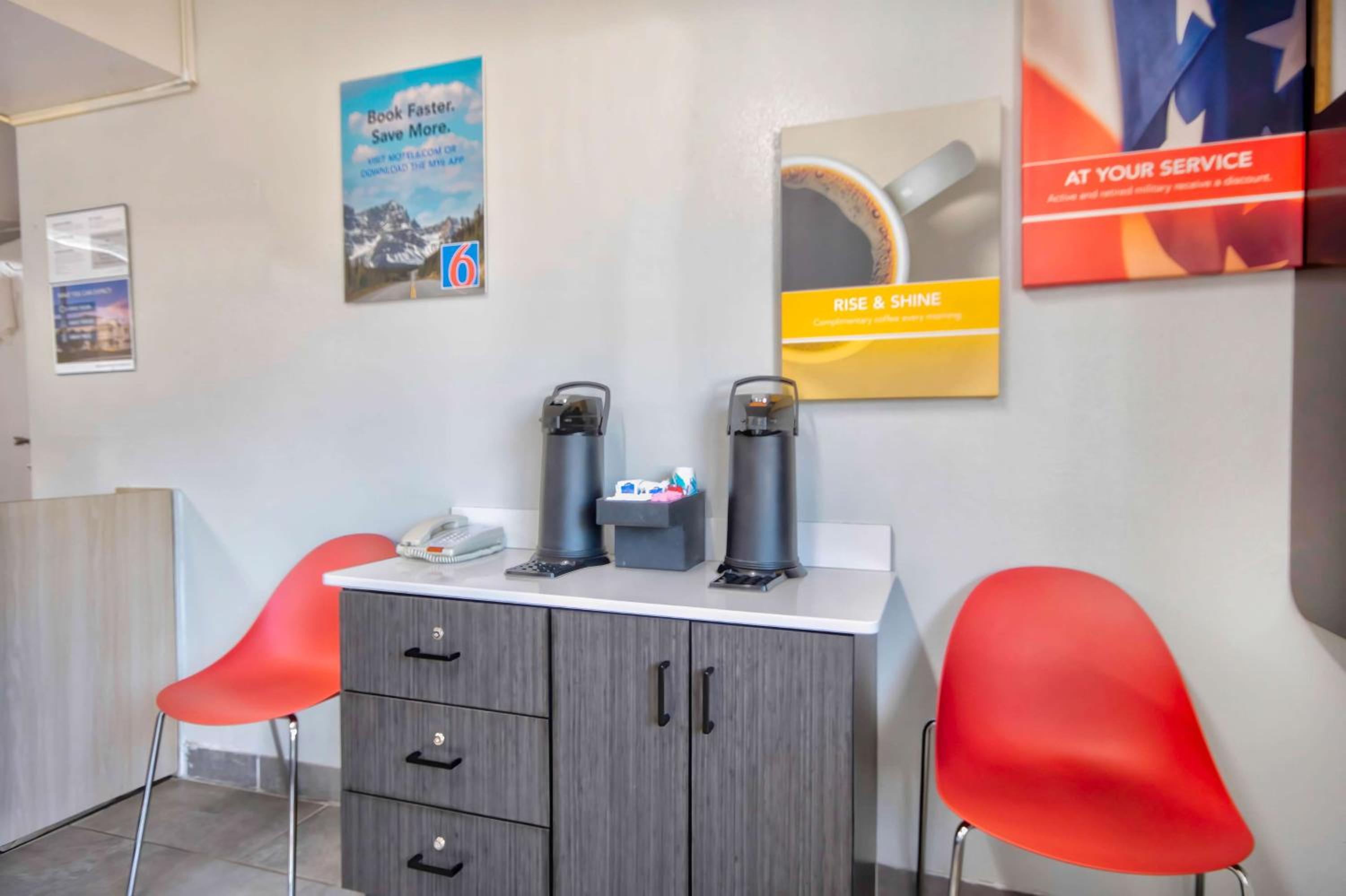 Russellville Vacations - Motel 6-Russellville, AR - Property Image 18