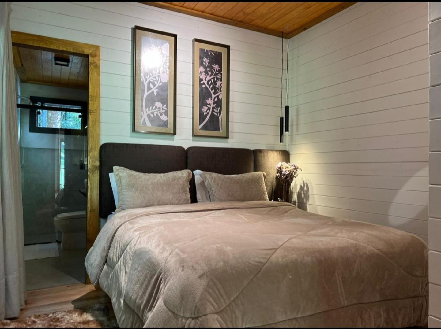 Vale dos Bugres Eco House- Cabana das Flores